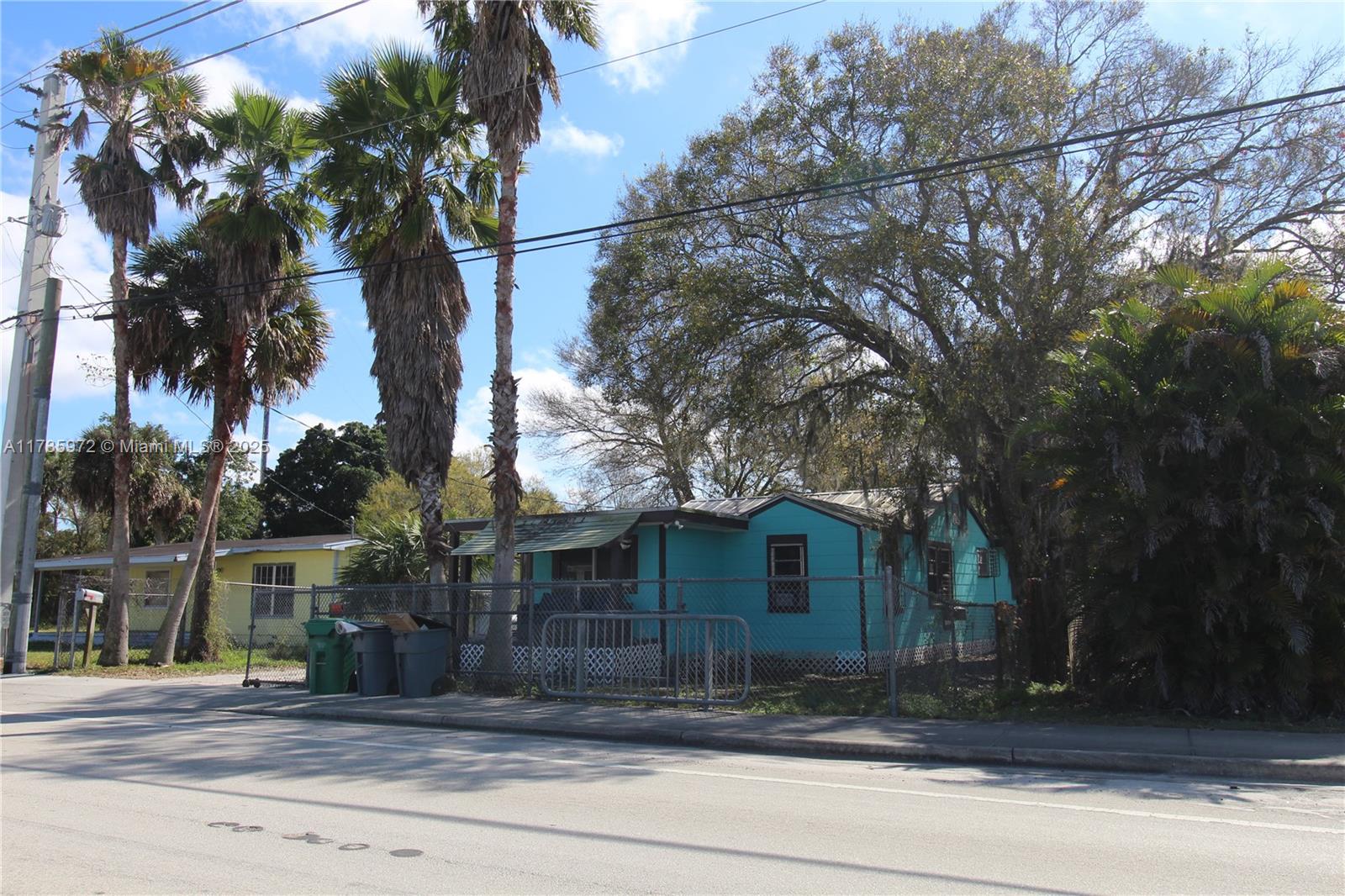 3325 Orange Ave