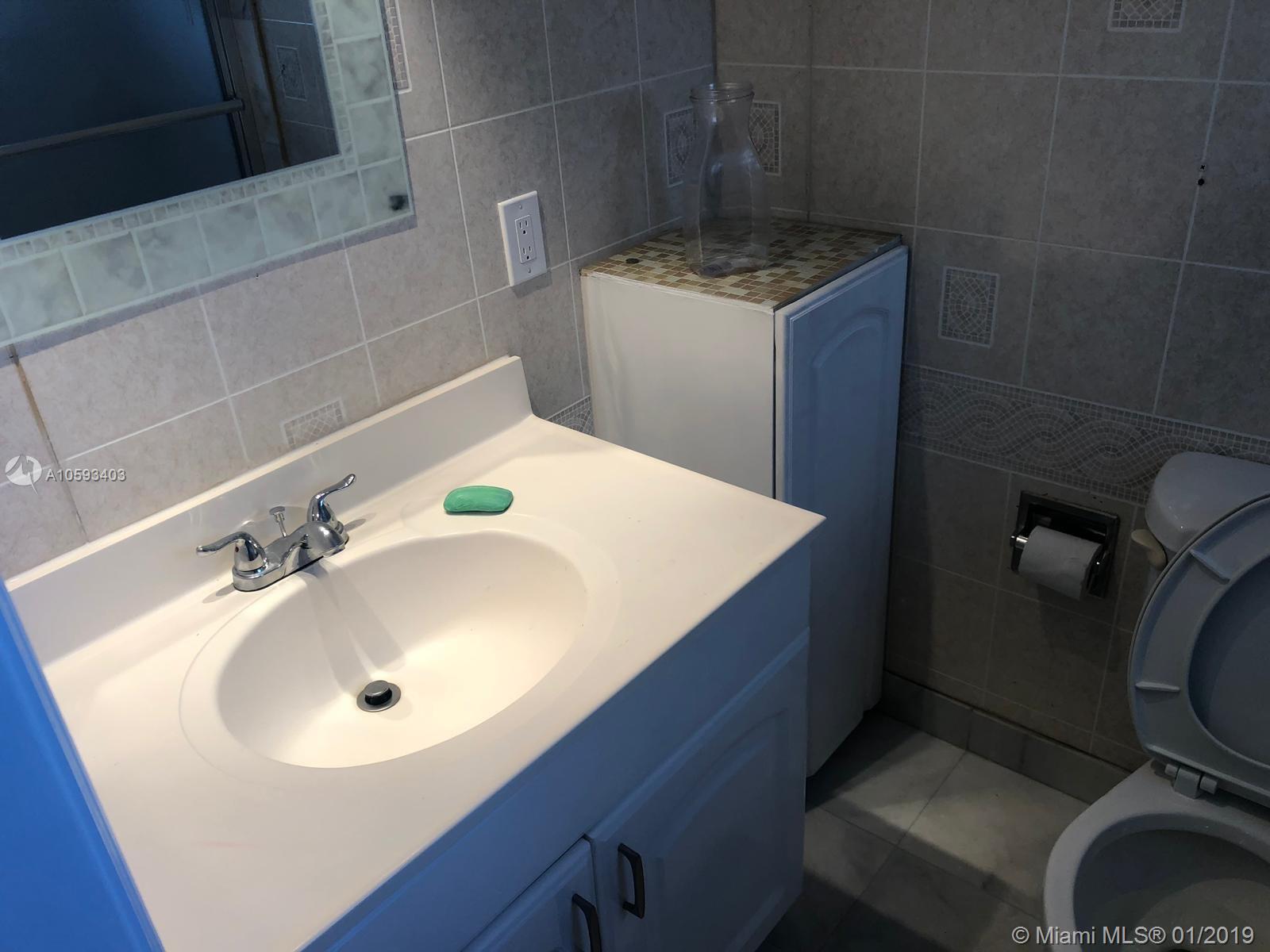 RIVIERA TOWERS CONDO - Residential Lease