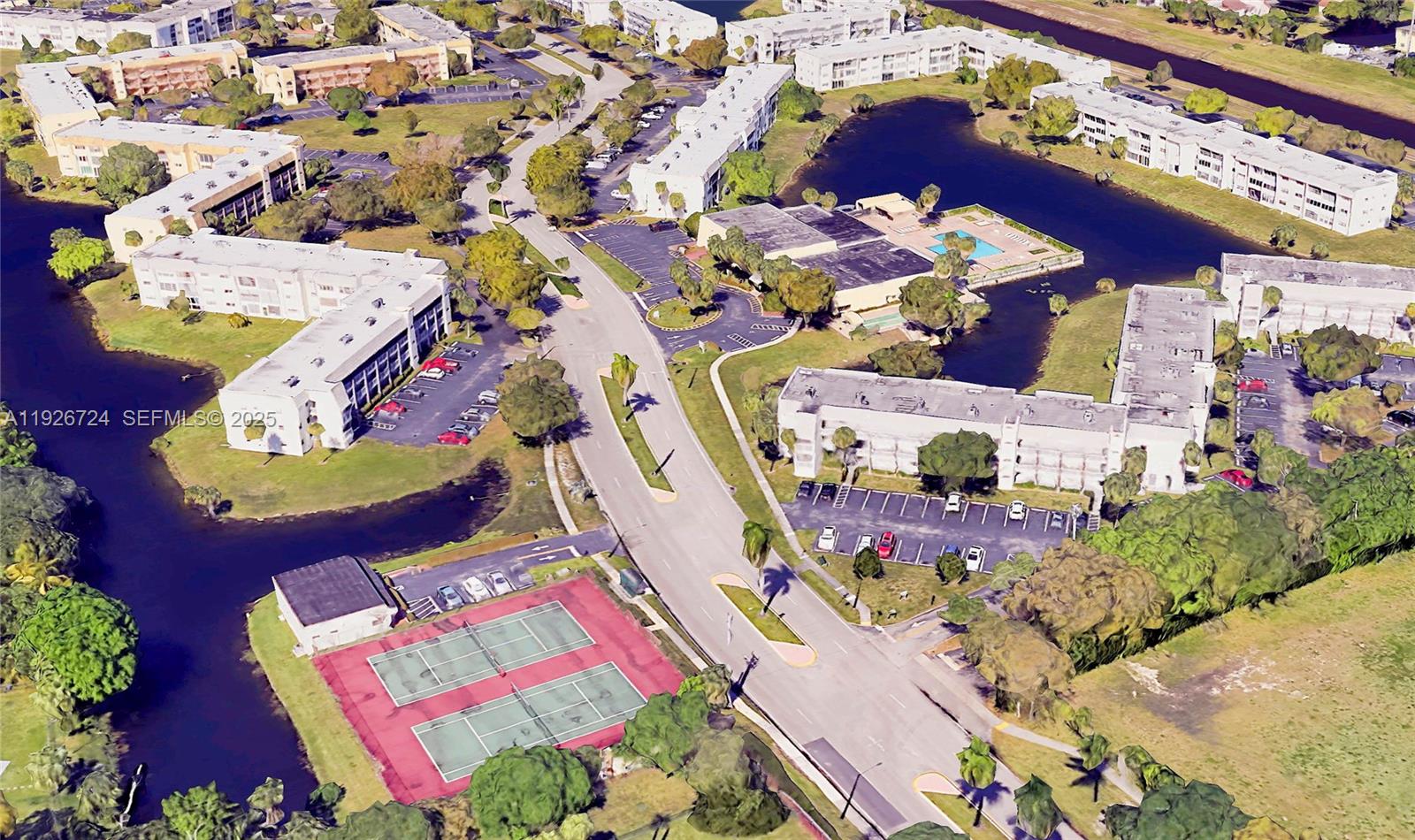 SUNRISE LAKES 54 CONDO - Residential Lease