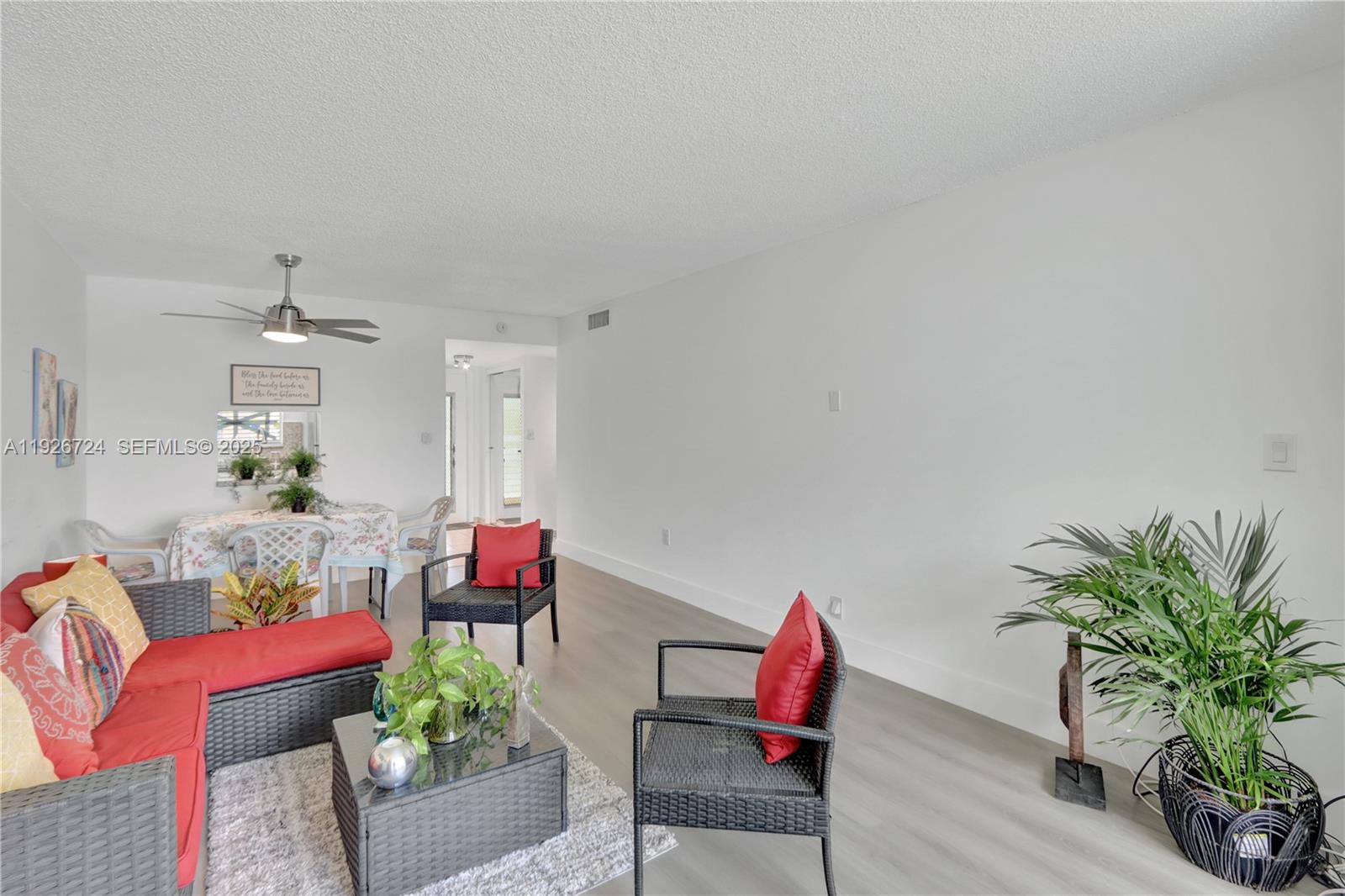 SUNRISE LAKES 54 CONDO - Residential Lease