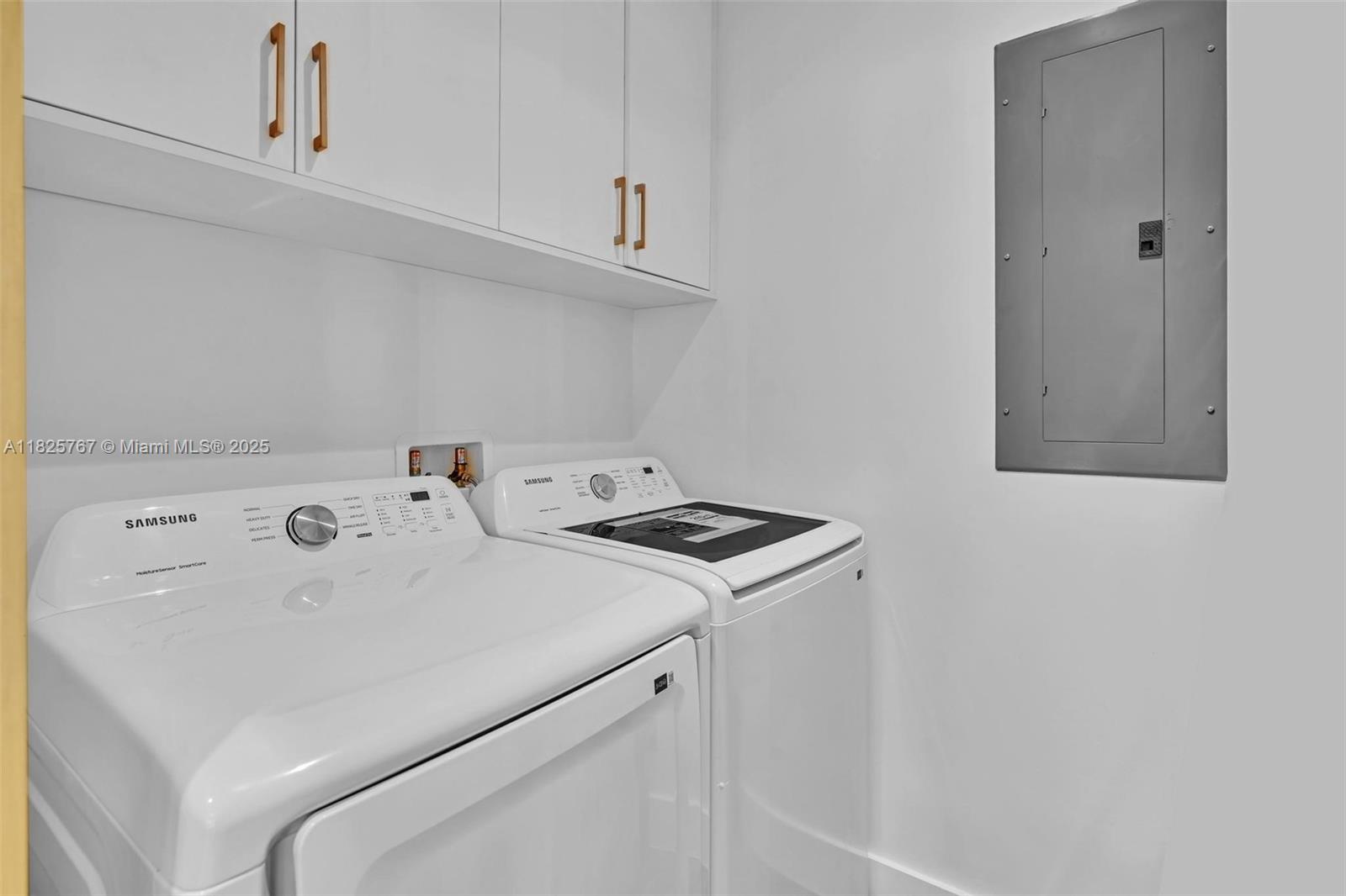 ALTOS DEL MAR NO 6 - Residential