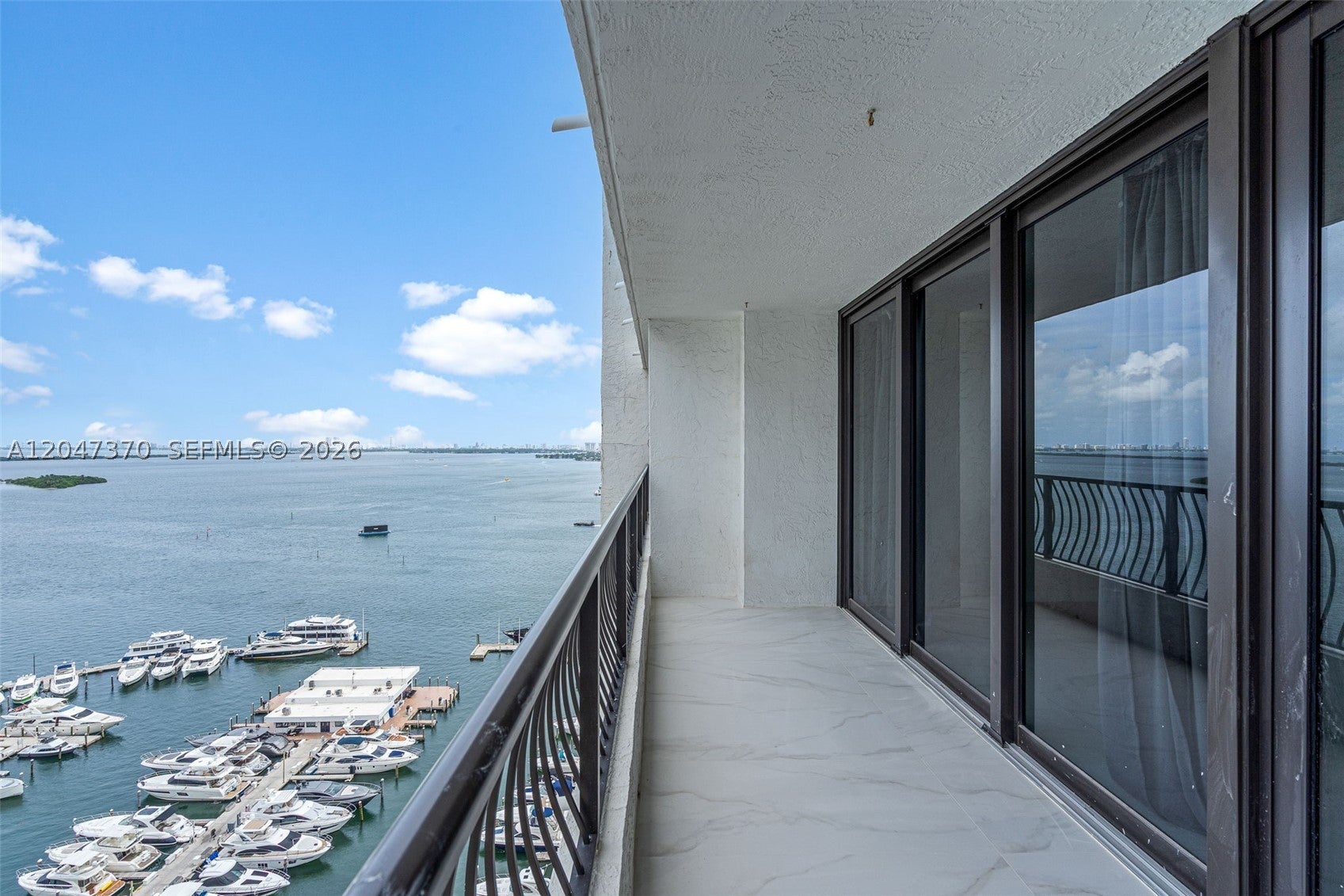 555 NE 15th St 23D