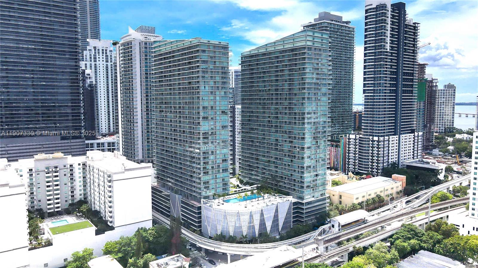 THE AXIS ON BRICKELL COND - Residential Lease