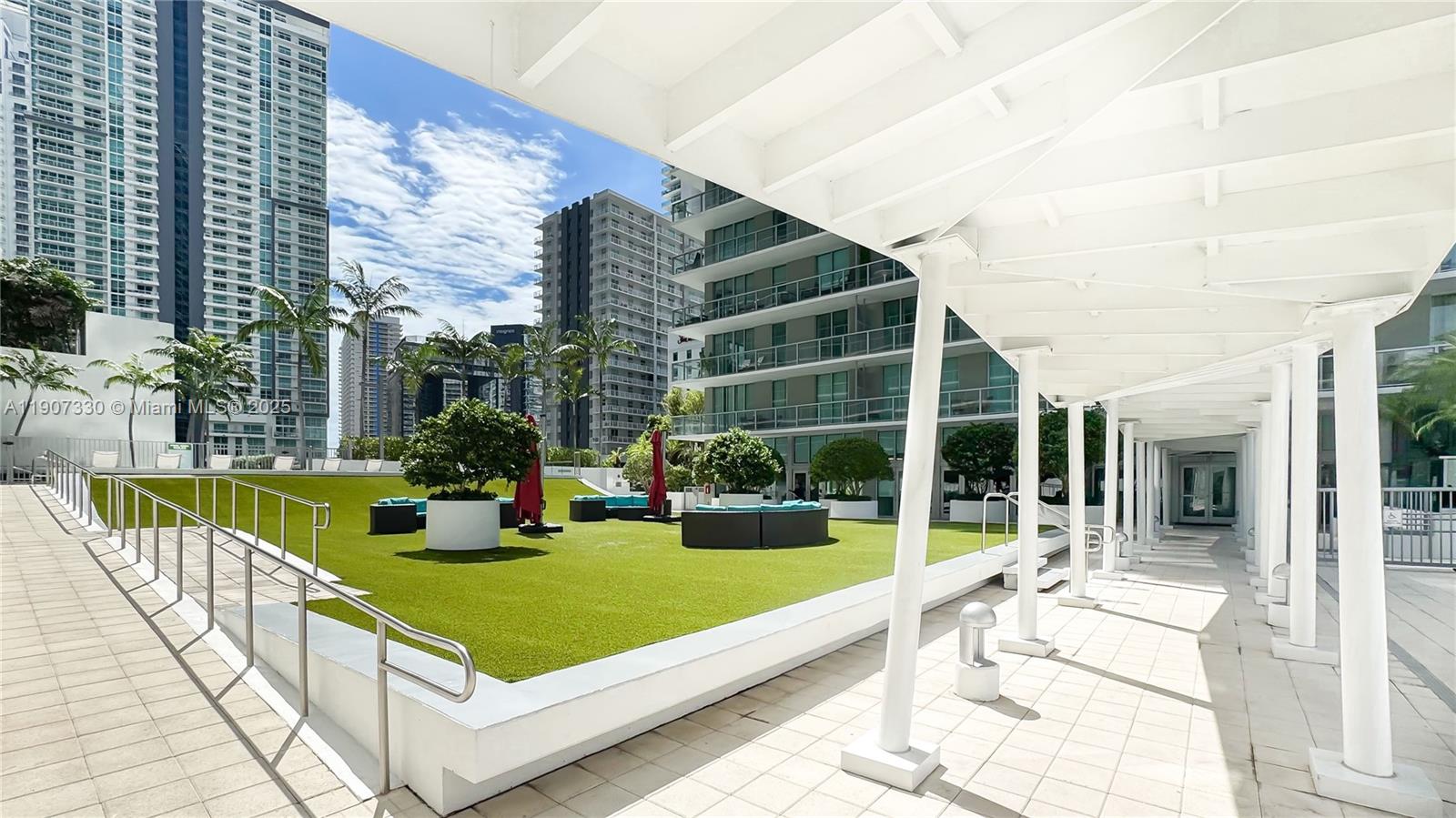 THE AXIS ON BRICKELL COND - Residential Lease