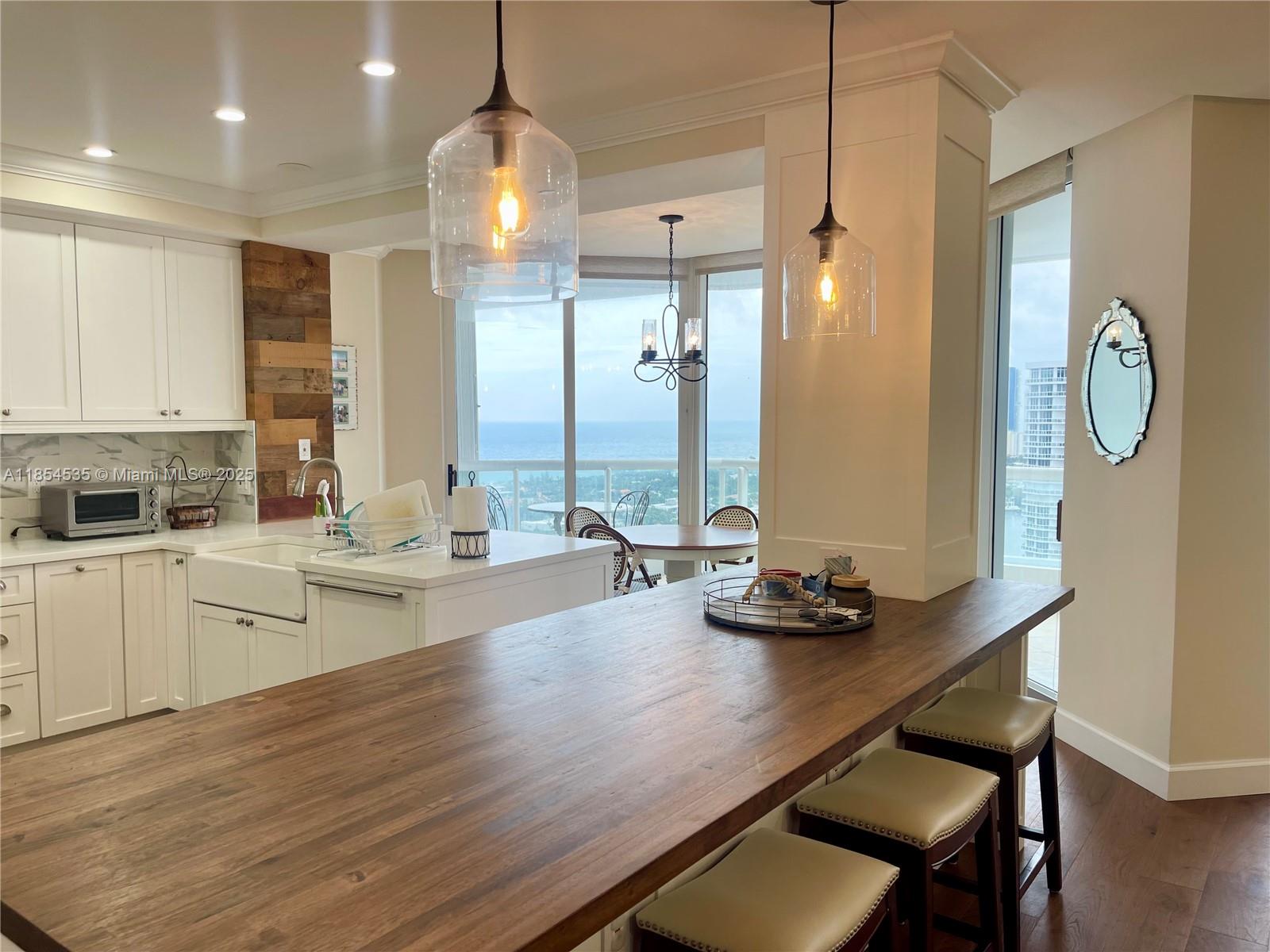 ATLANTIC III AT THE POINT - Residential Lease