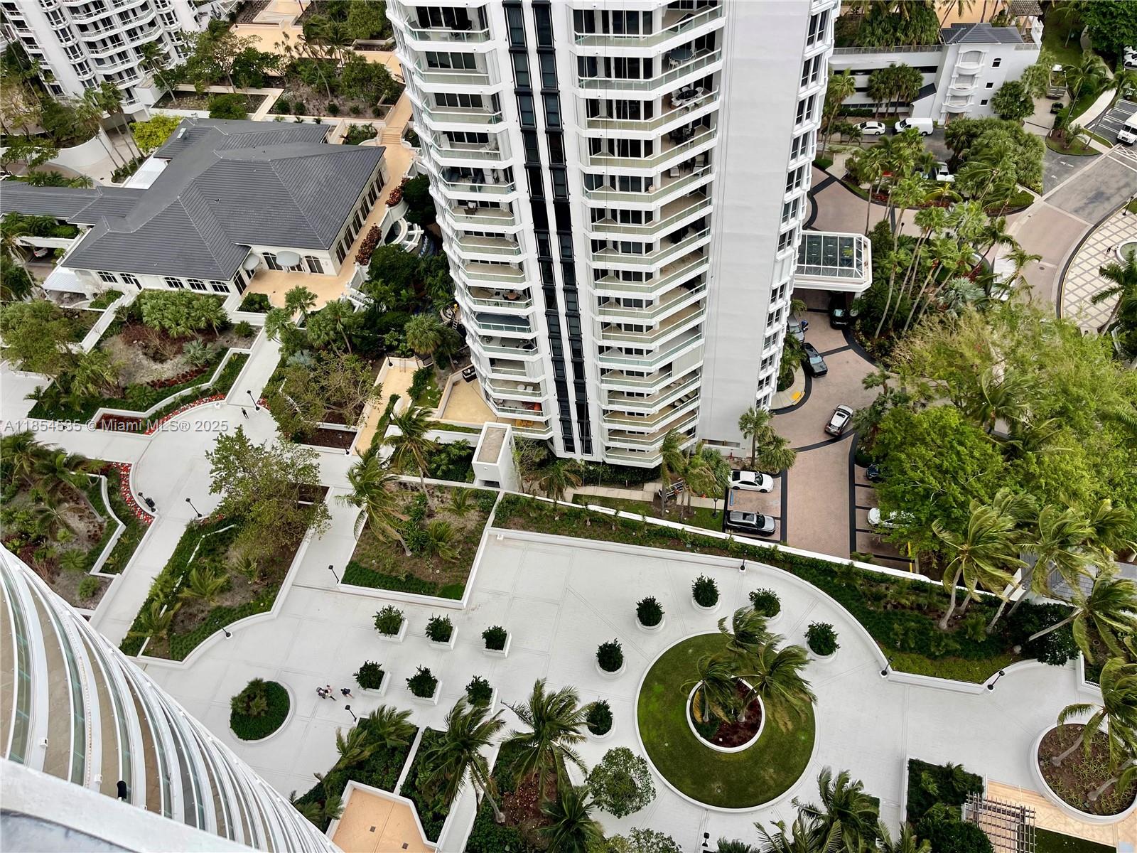 ATLANTIC III AT THE POINT - Residential Lease