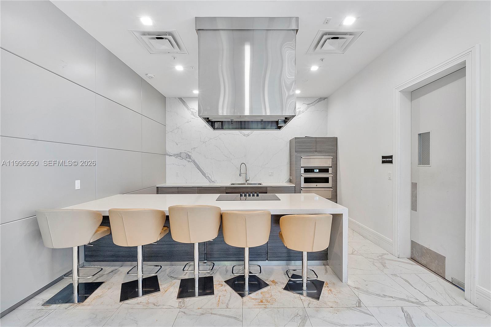 DOWNTOWN DORAL SOUTH PHAS - Residential