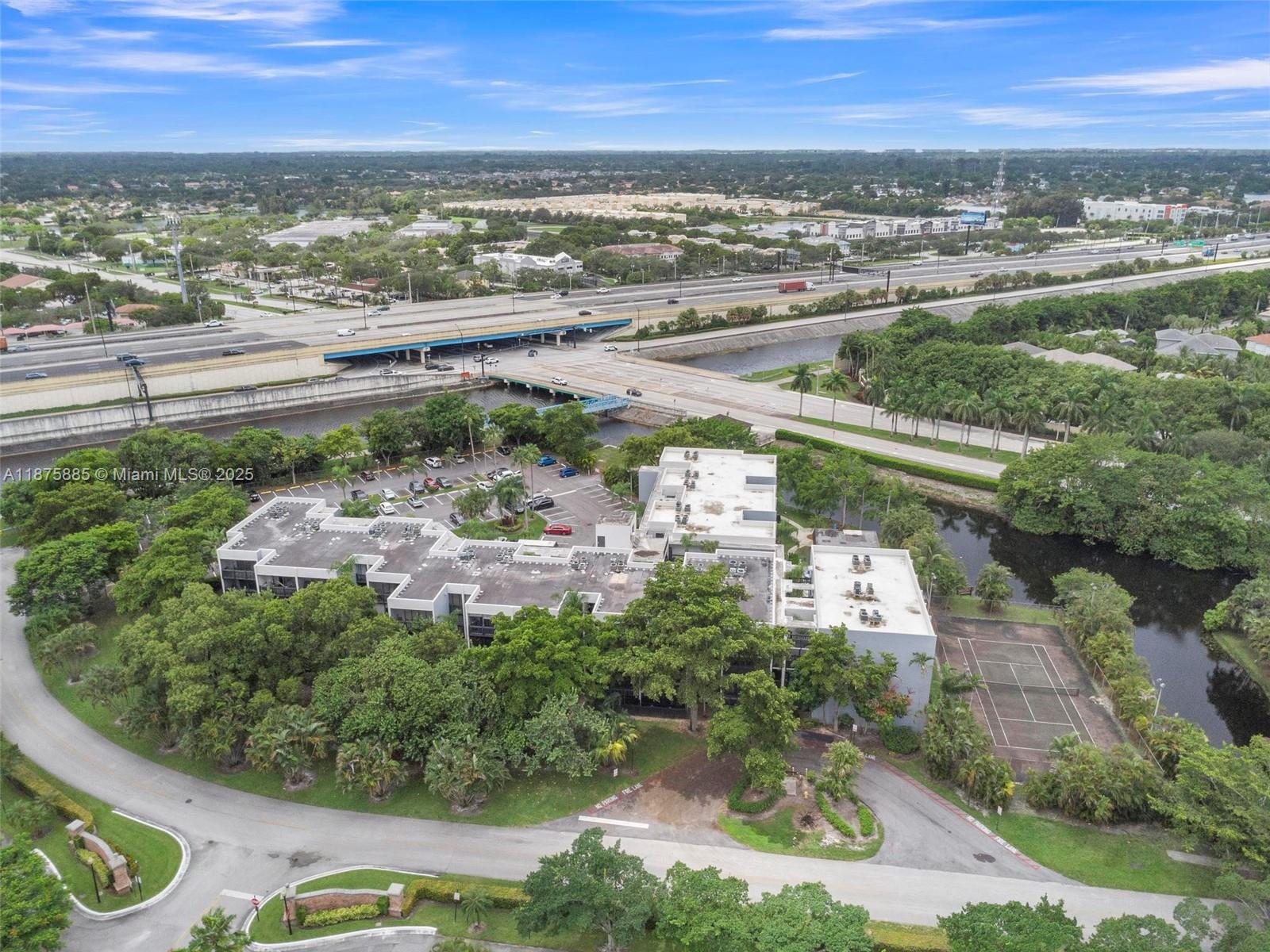 MANARANDA VILLAGE CONDO - Residential