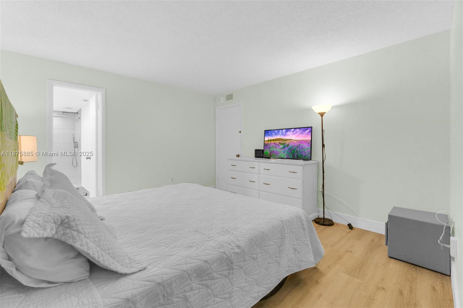 MANARANDA VILLAGE CONDO - Residential