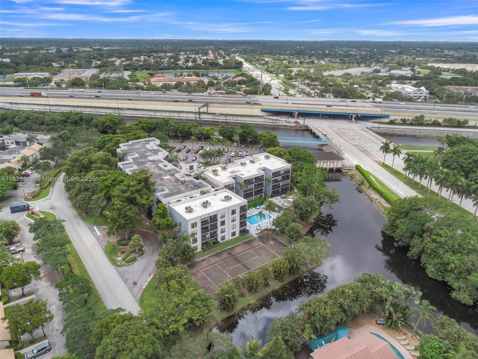 MANARANDA VILLAGE CONDO - Residential