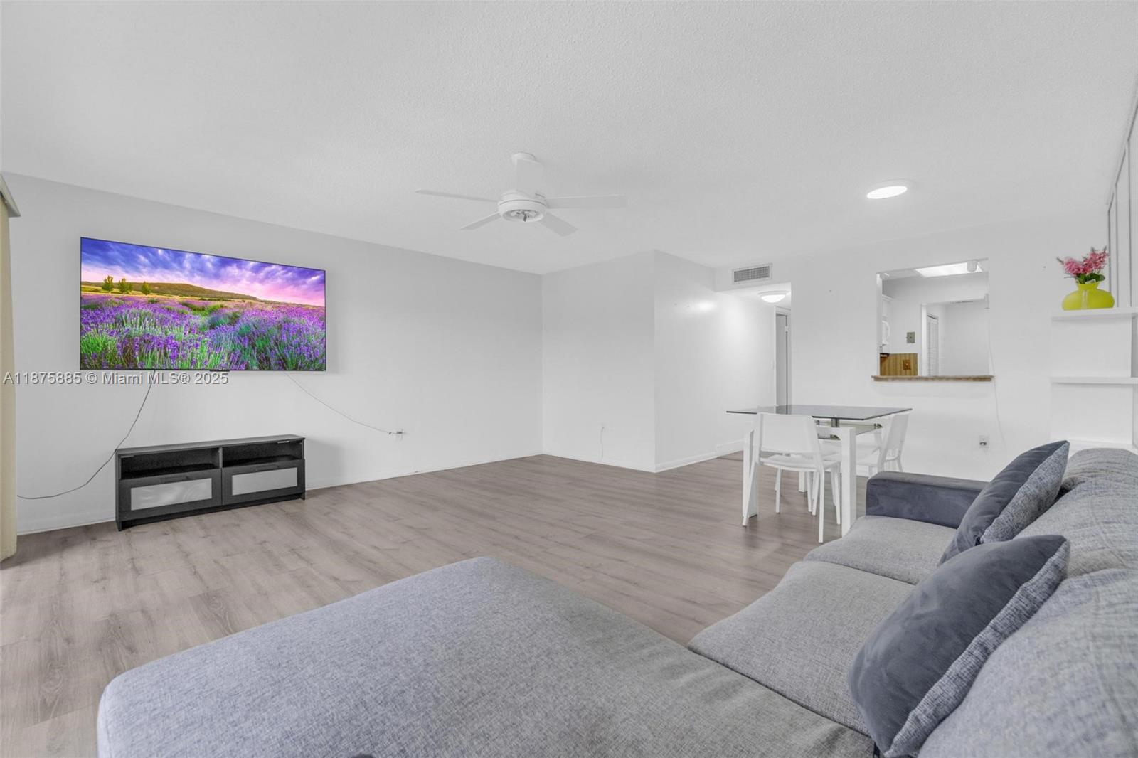 MANARANDA VILLAGE CONDO - Residential