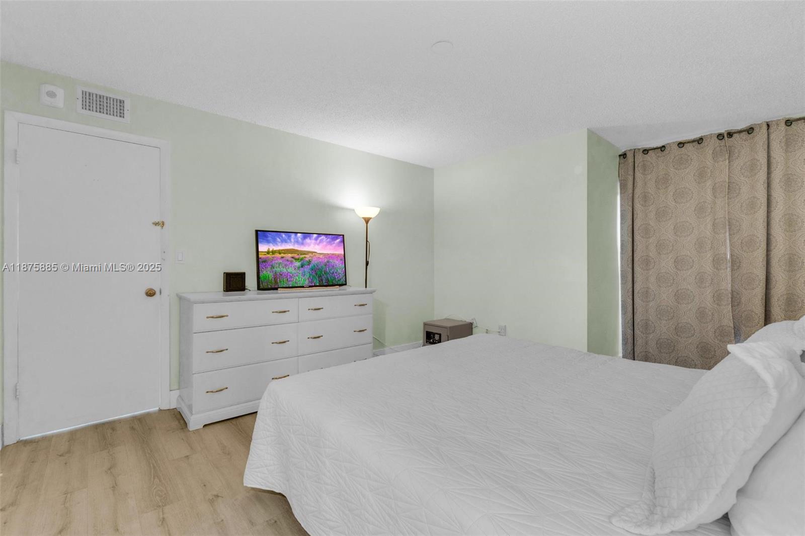 MANARANDA VILLAGE CONDO - Residential