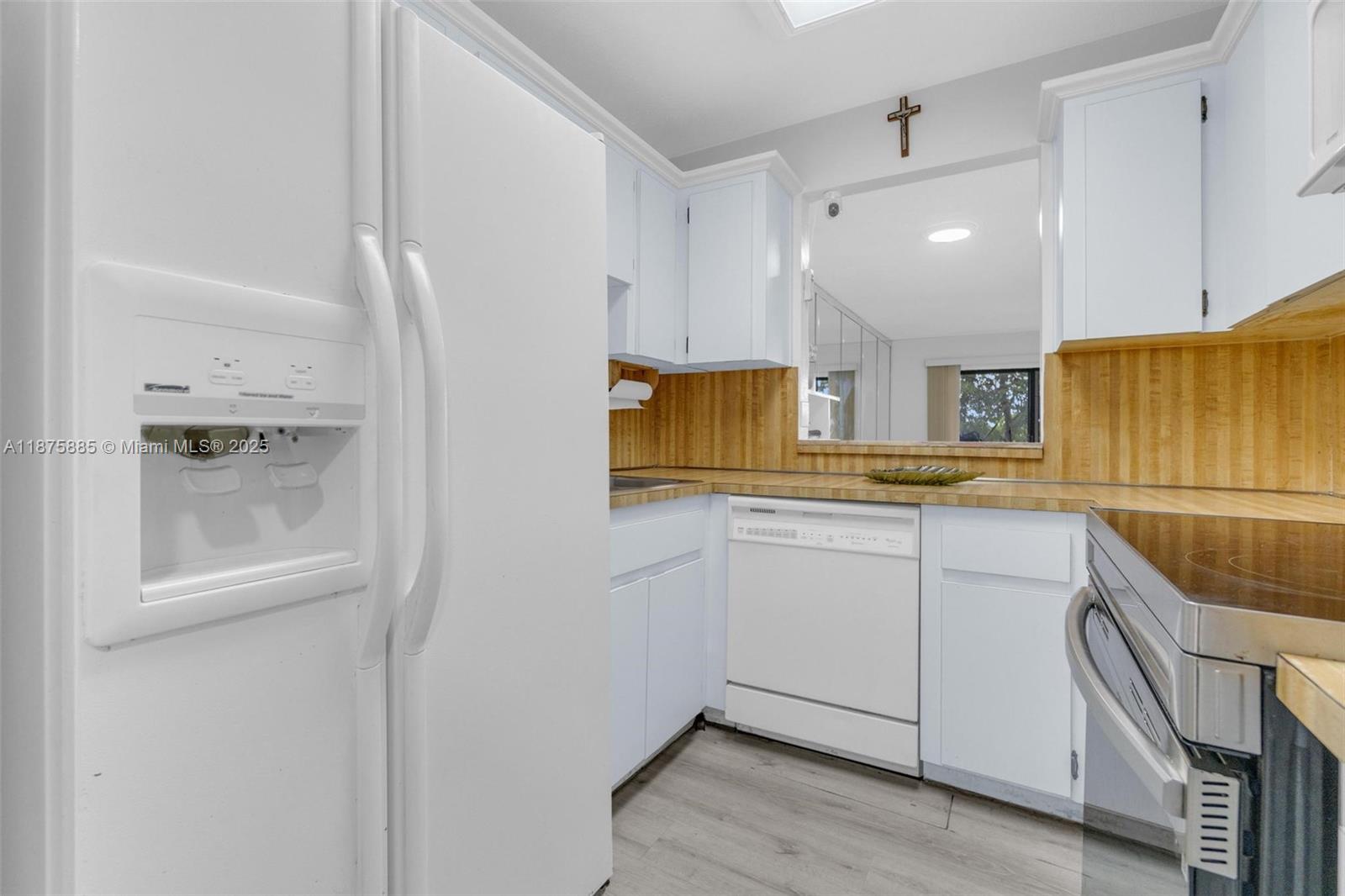 MANARANDA VILLAGE CONDO - Residential