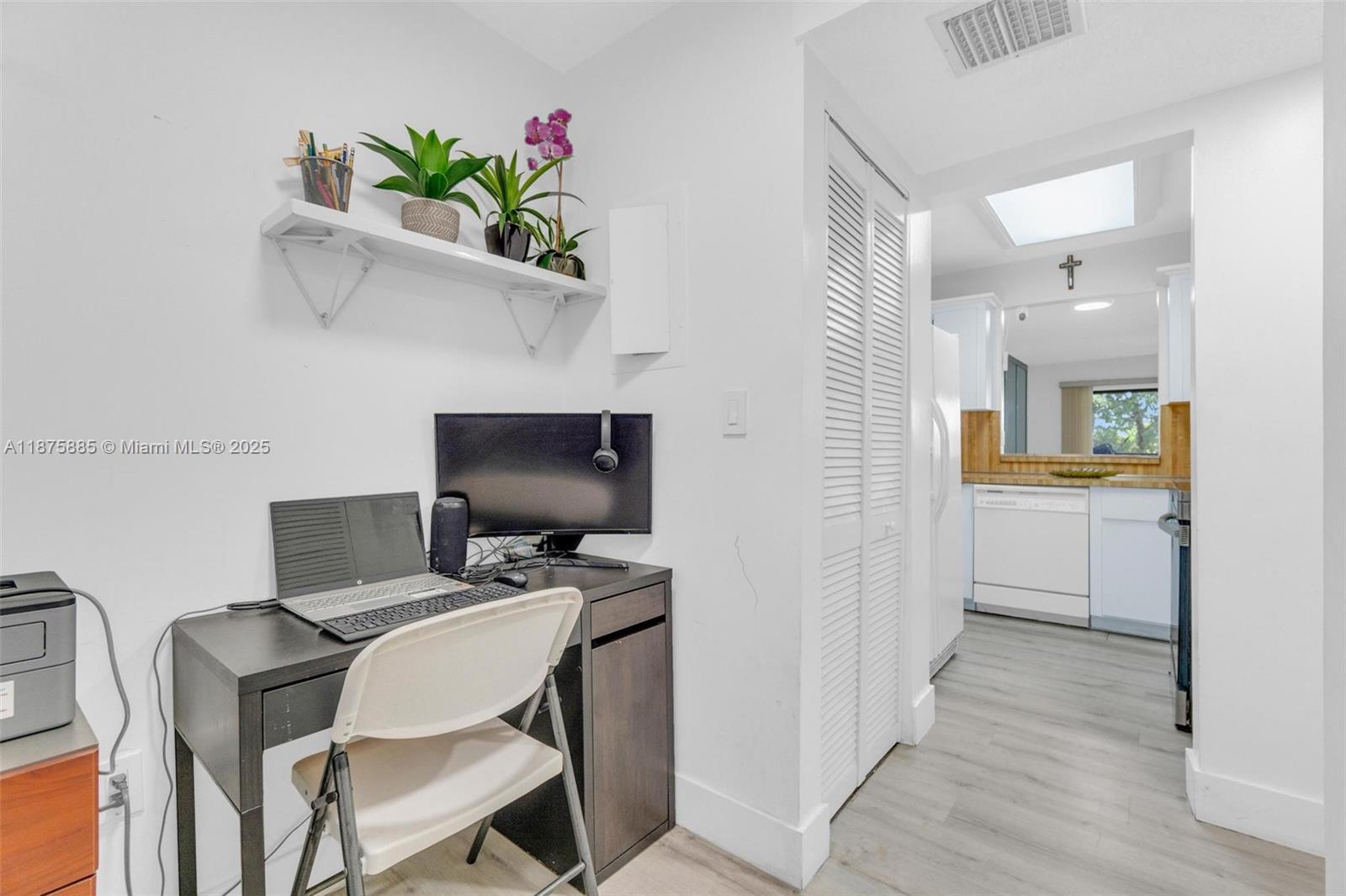 MANARANDA VILLAGE CONDO - Residential