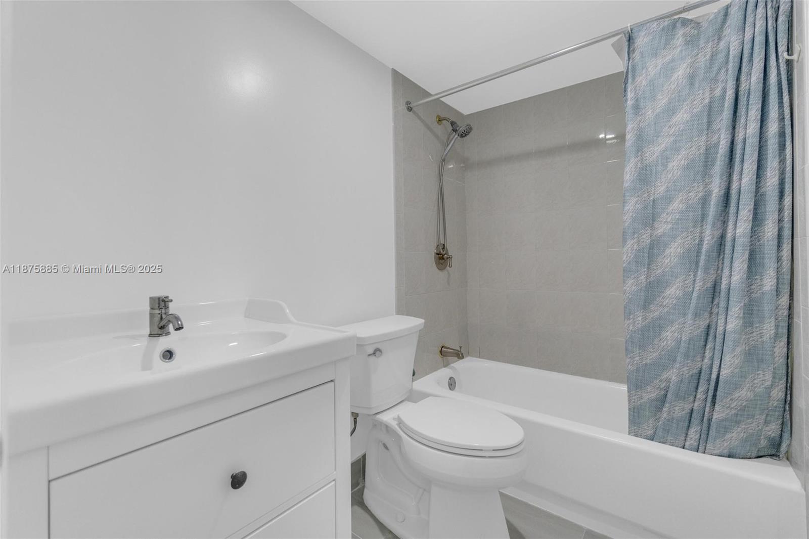 MANARANDA VILLAGE CONDO - Residential