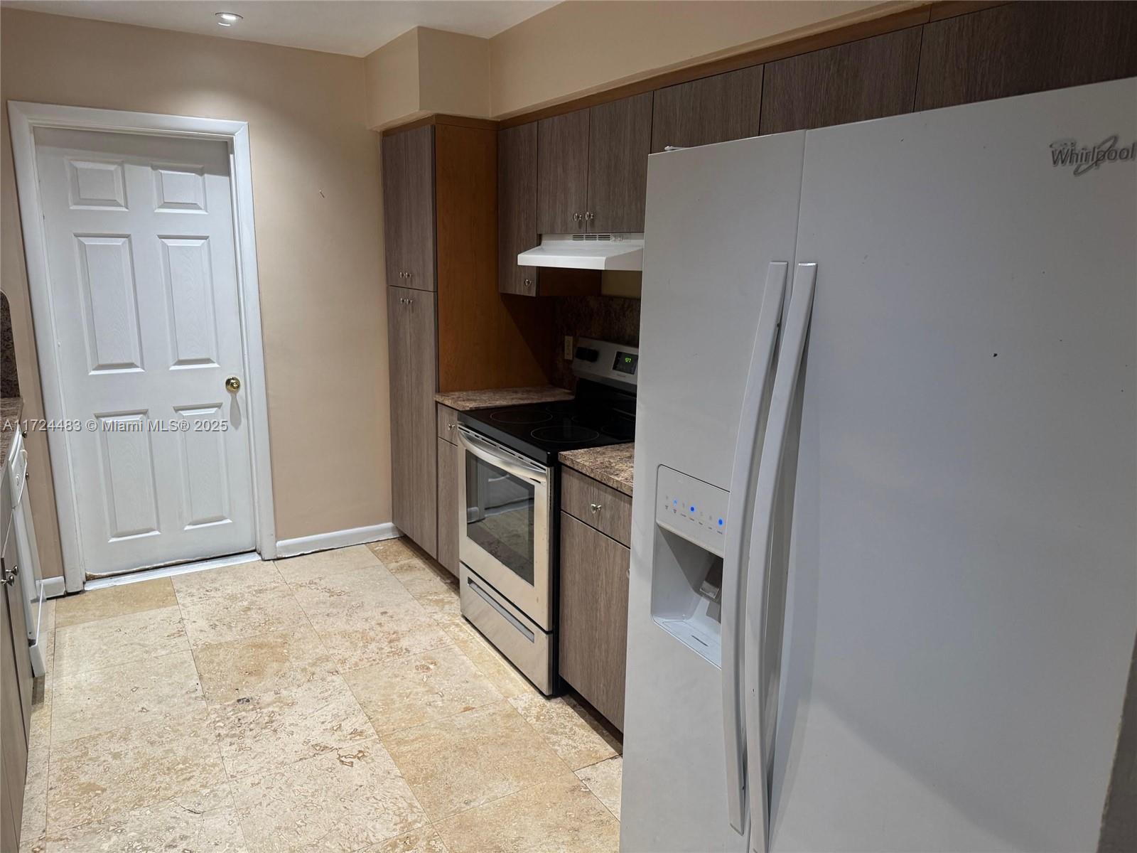 FAIRMONT HOMES - Residential