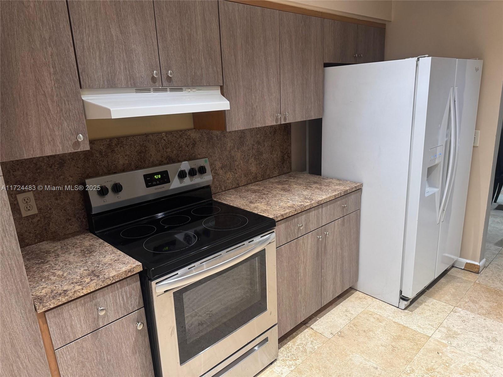 FAIRMONT HOMES - Residential
