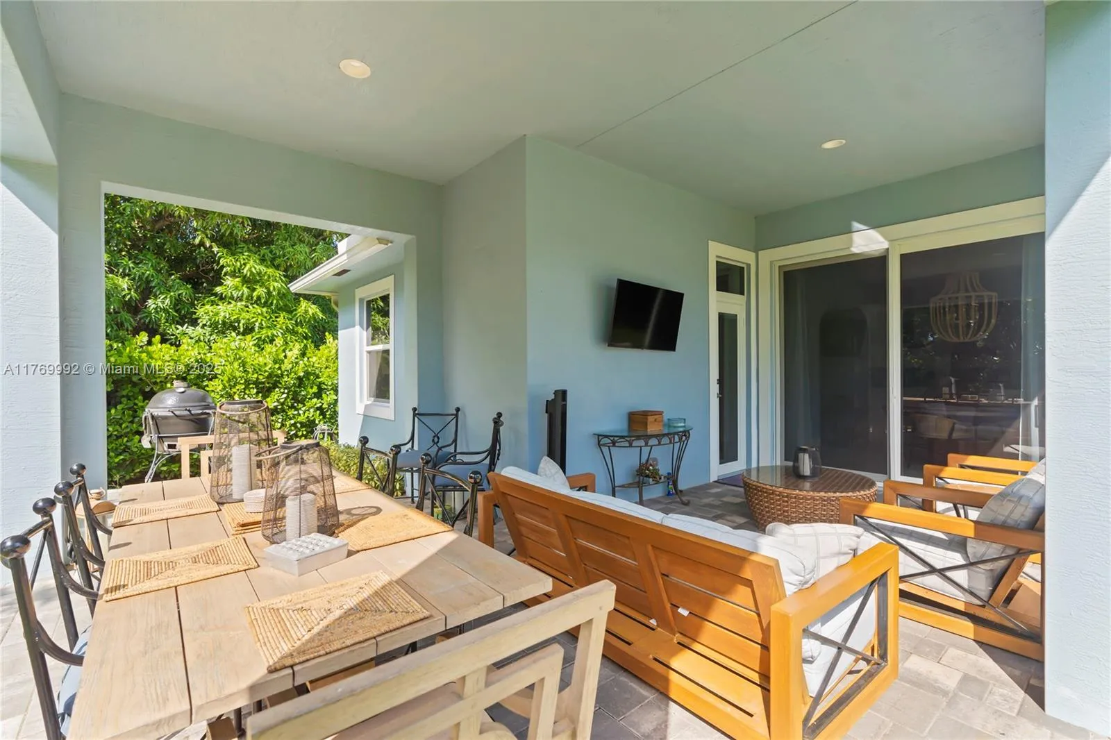 Delray Beach, Florida 33444, United States, 4 Bedrooms Bedrooms, ,3 BathroomsBathrooms,Residential,Active,94953