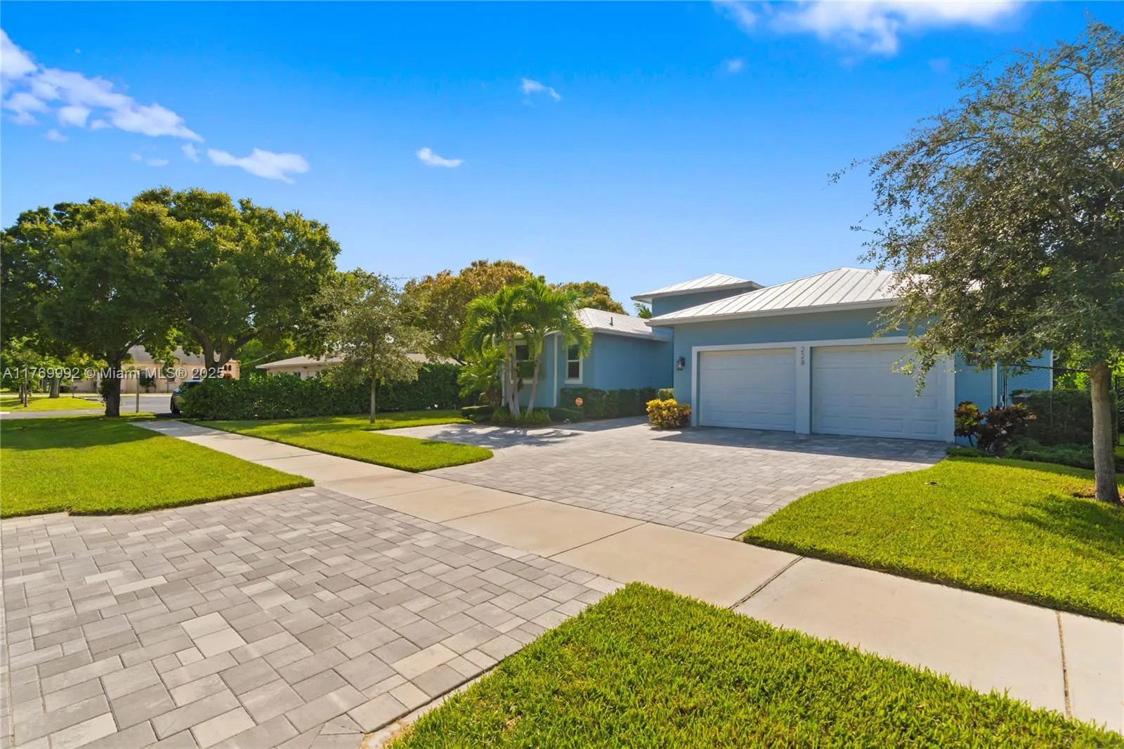 Delray Beach, Florida 33444, United States, 4 Bedrooms Bedrooms, ,3 BathroomsBathrooms,Residential,Active,94953