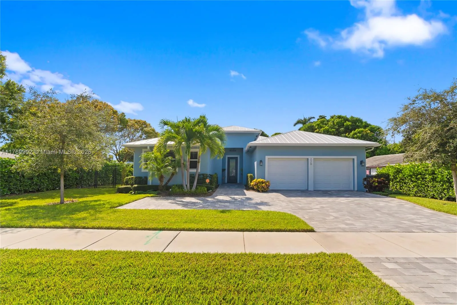 Delray Beach, Florida 33444, United States, 4 Bedrooms Bedrooms, ,3 BathroomsBathrooms,Residential,Active,94953