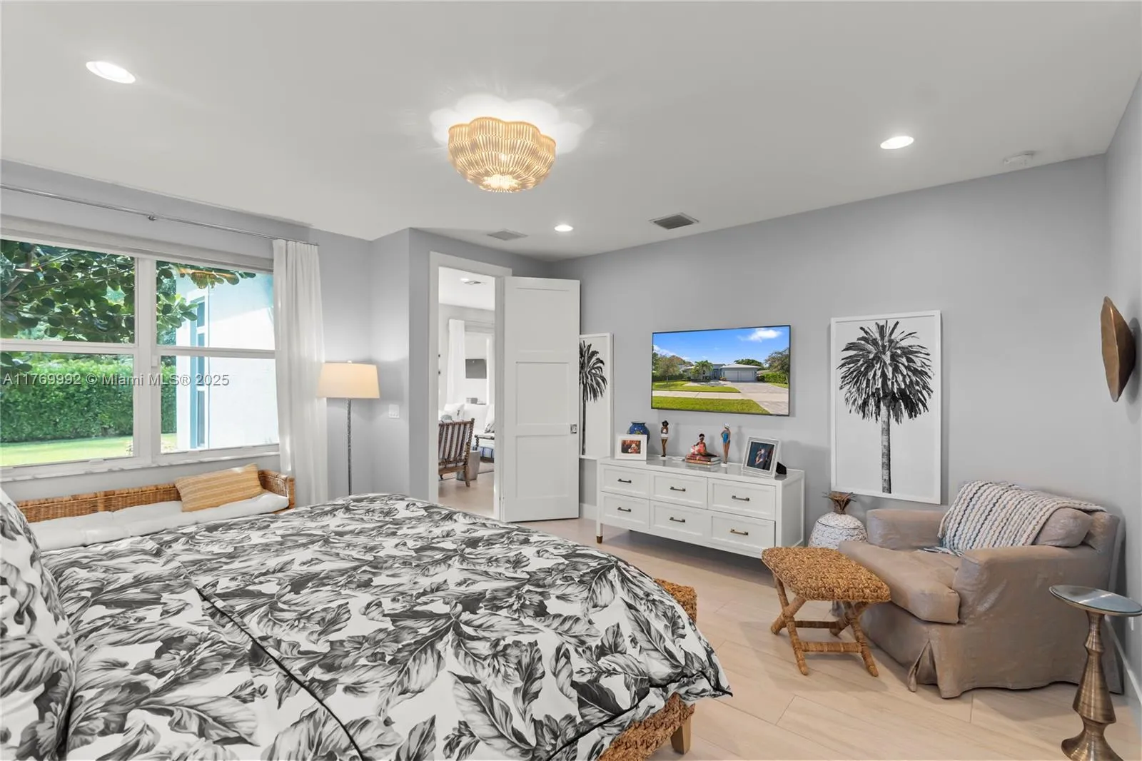 Delray Beach, Florida 33444, United States, 4 Bedrooms Bedrooms, ,3 BathroomsBathrooms,Residential,Active,94953