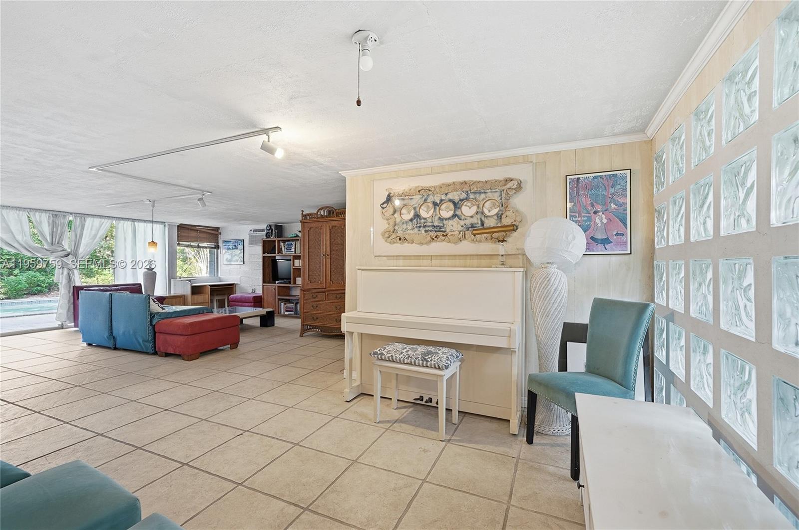 HARBOR BEACH - Residential