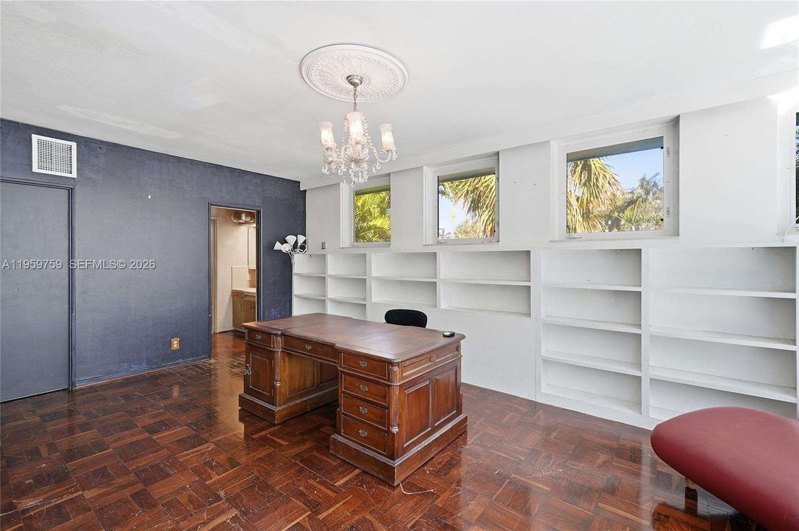 HARBOR BEACH - Residential