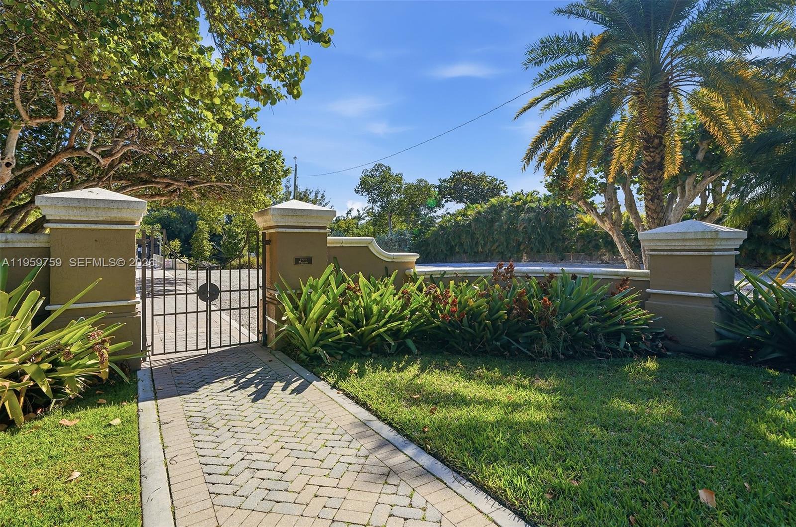 HARBOR BEACH - Residential