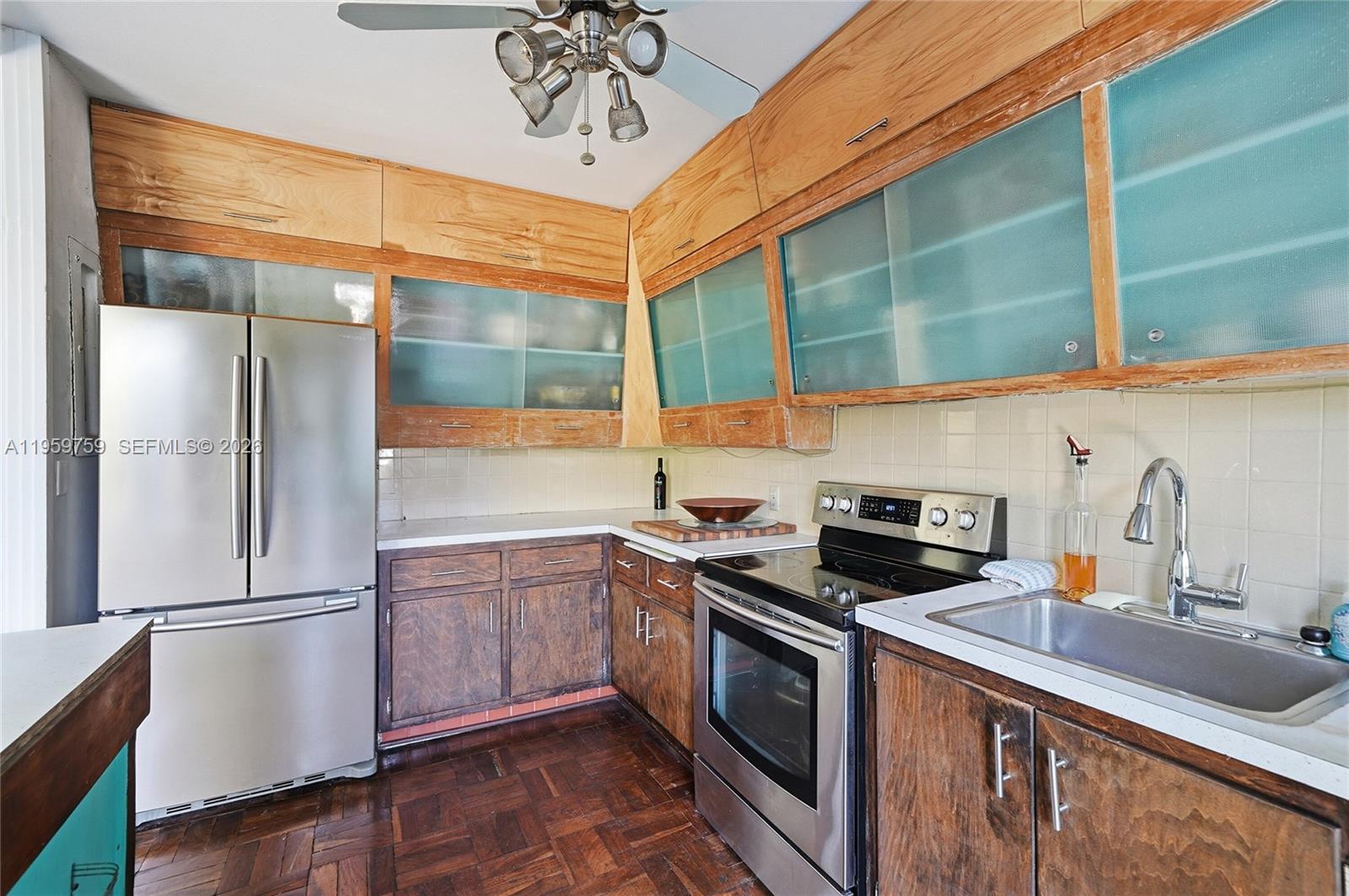 HARBOR BEACH - Residential