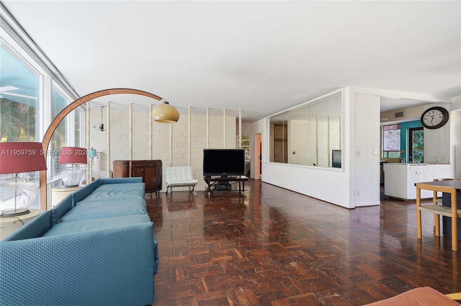 HARBOR BEACH - Residential