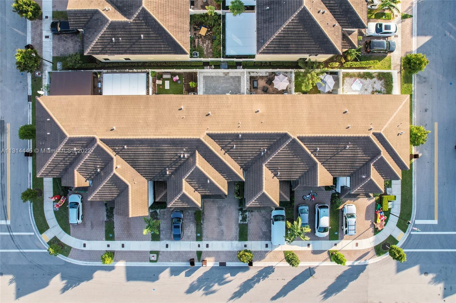 AQUABELLA SECTION ONE - Residential
