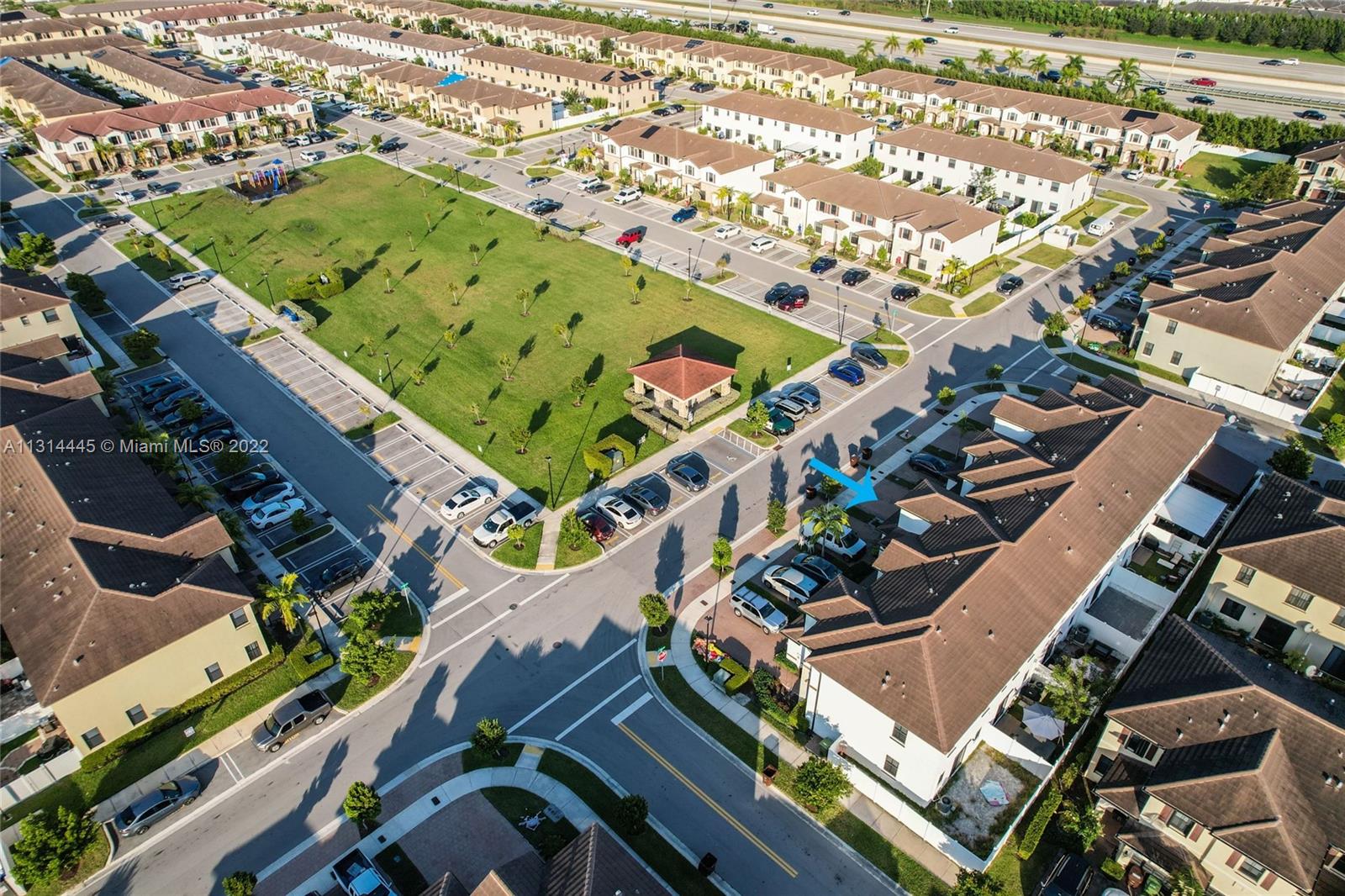 AQUABELLA SECTION ONE - Residential