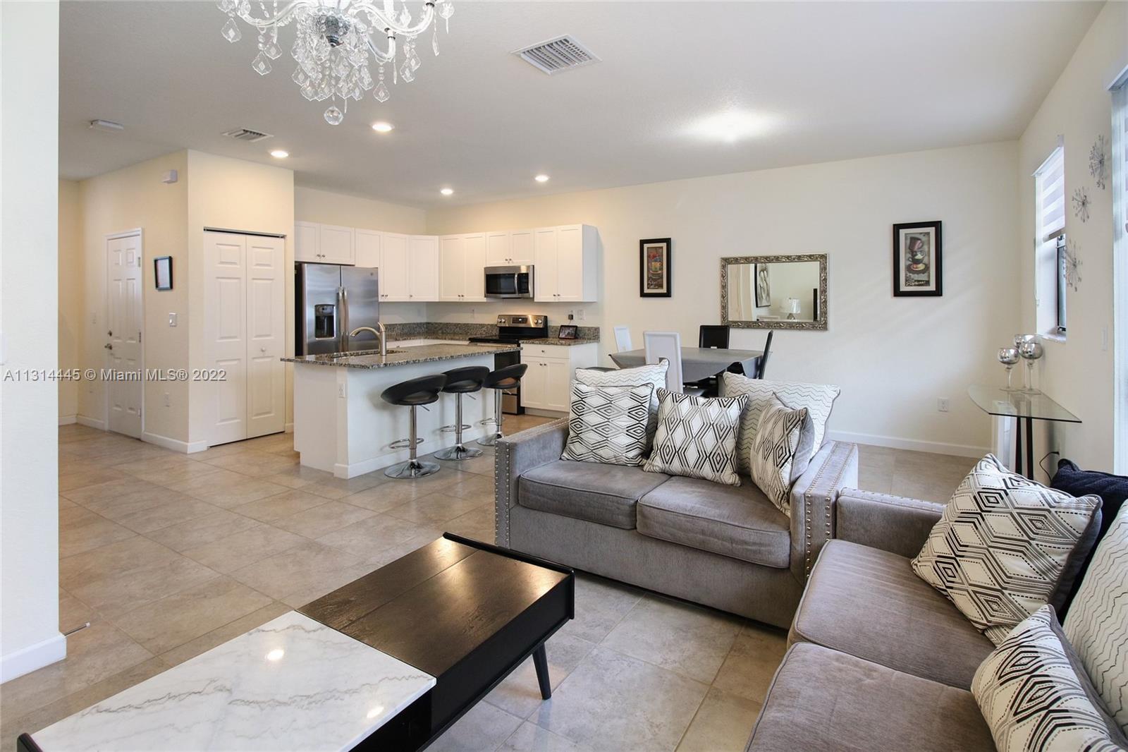 AQUABELLA SECTION ONE - Residential
