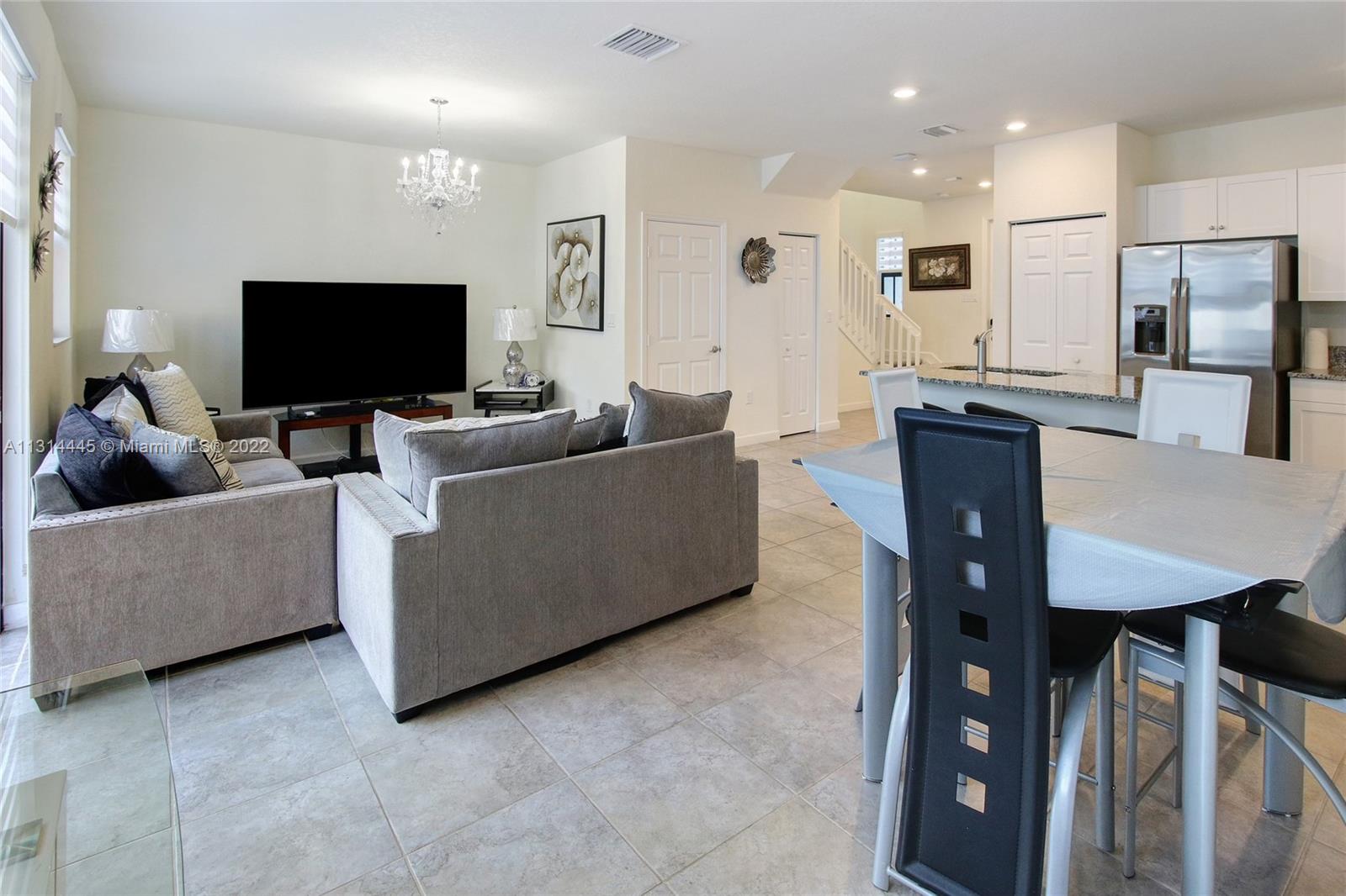 AQUABELLA SECTION ONE - Residential