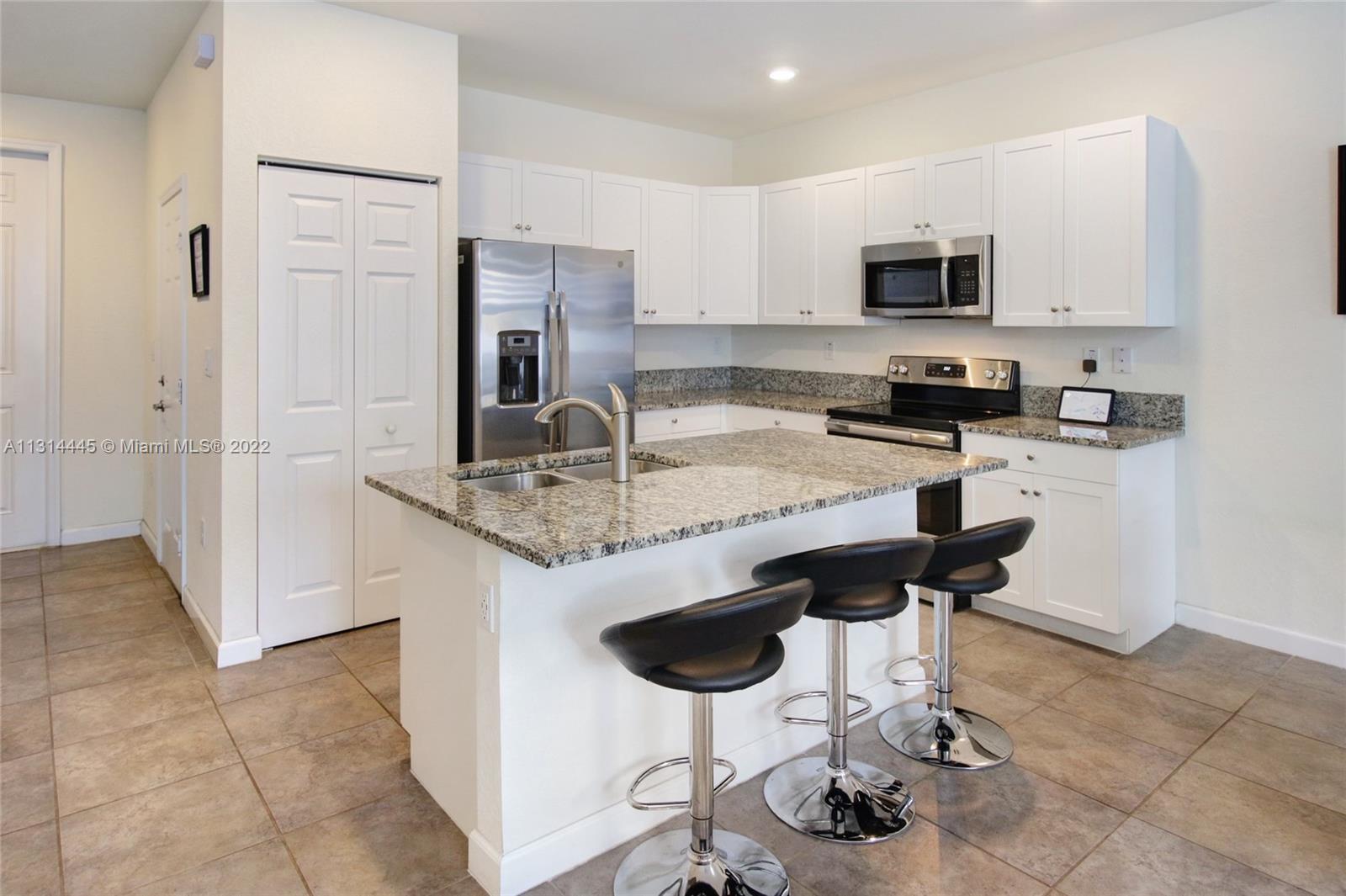 AQUABELLA SECTION ONE - Residential