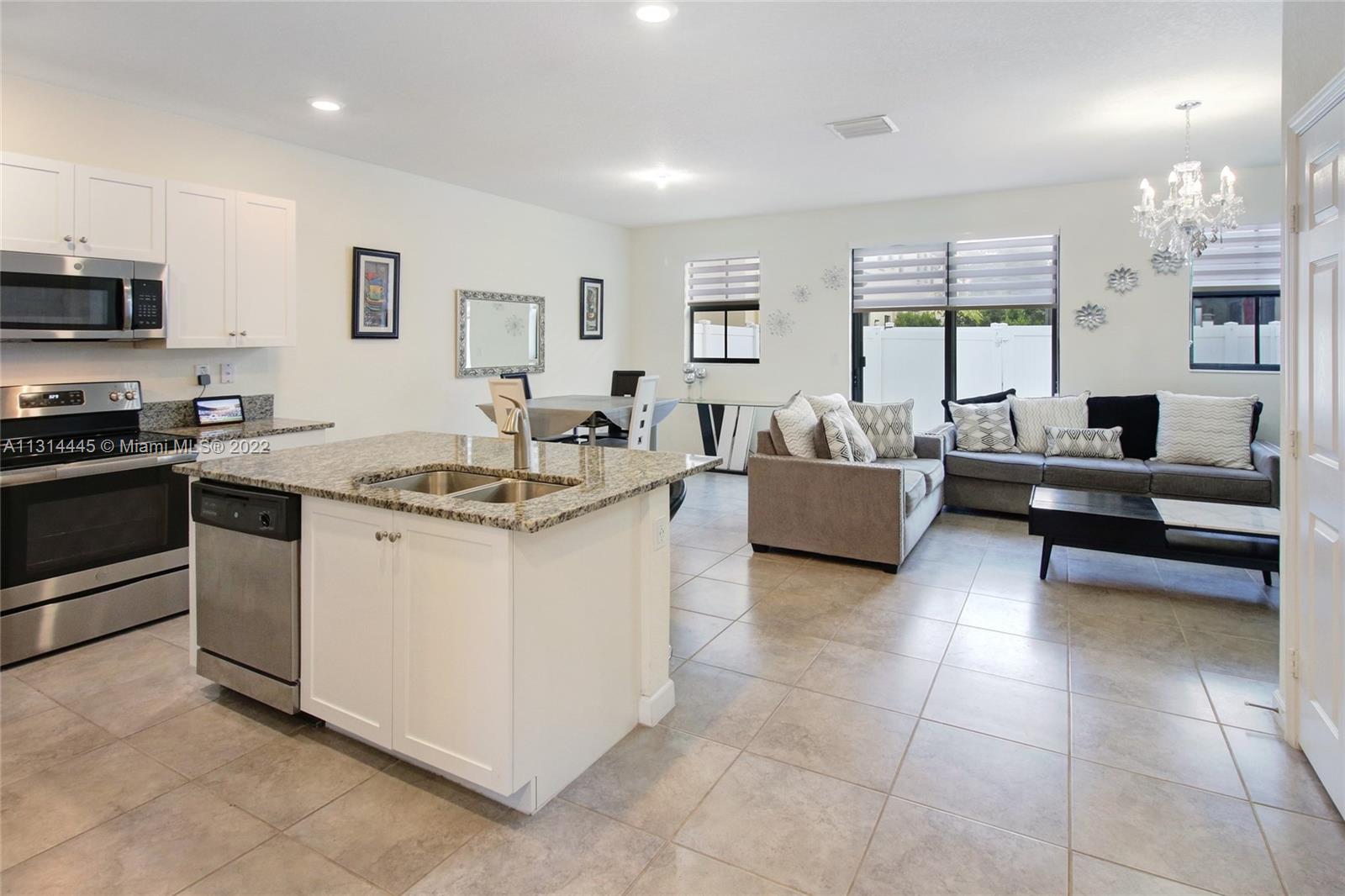 AQUABELLA SECTION ONE - Residential