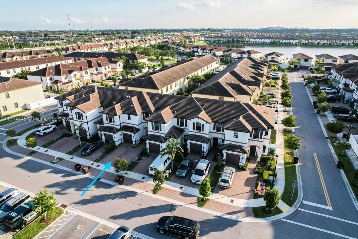 AQUABELLA SECTION ONE - Residential