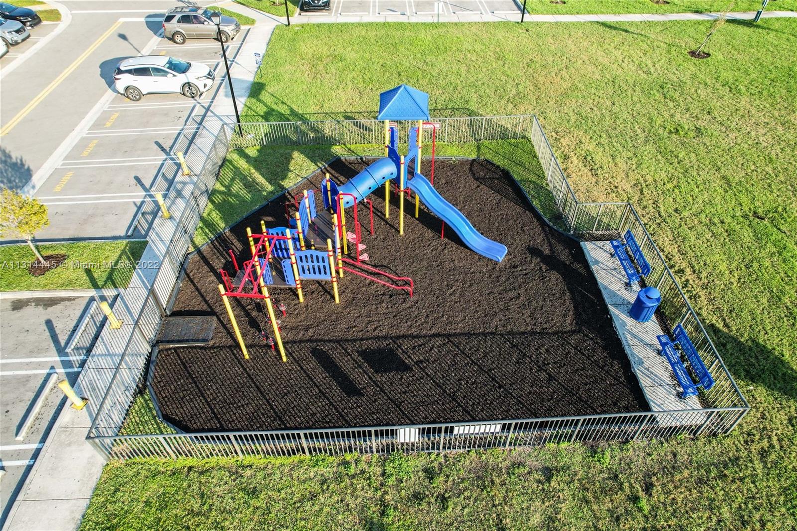 AQUABELLA SECTION ONE - Residential