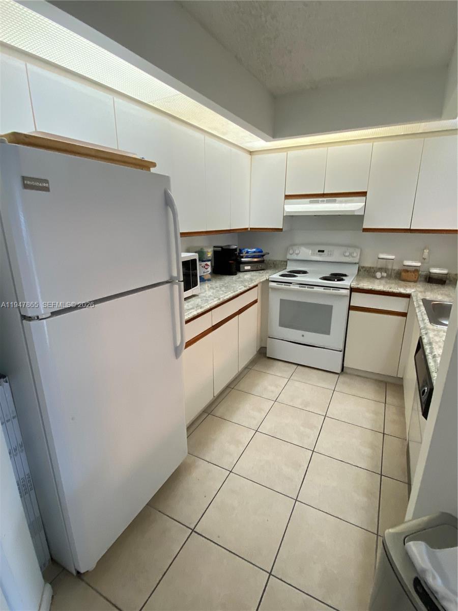 BUCKINGHAM AT CENTURY VIL - Residential