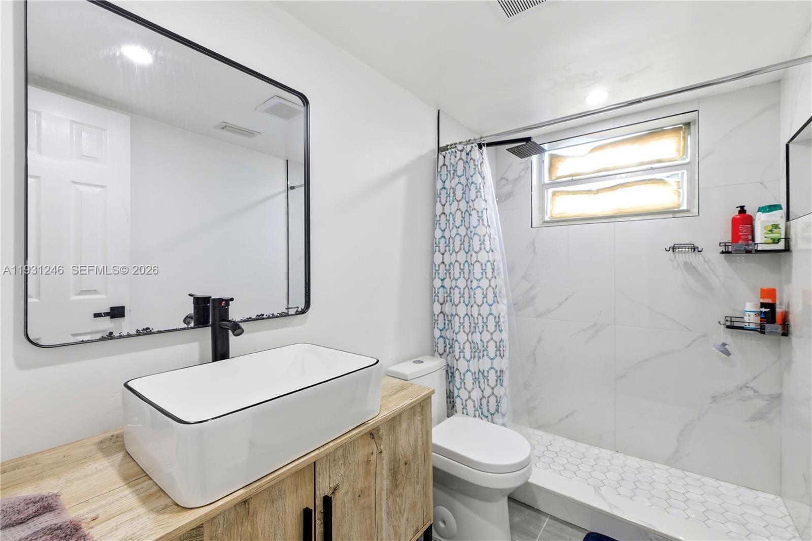 WASHINGTON PARK HALLANDAL - Residential Income