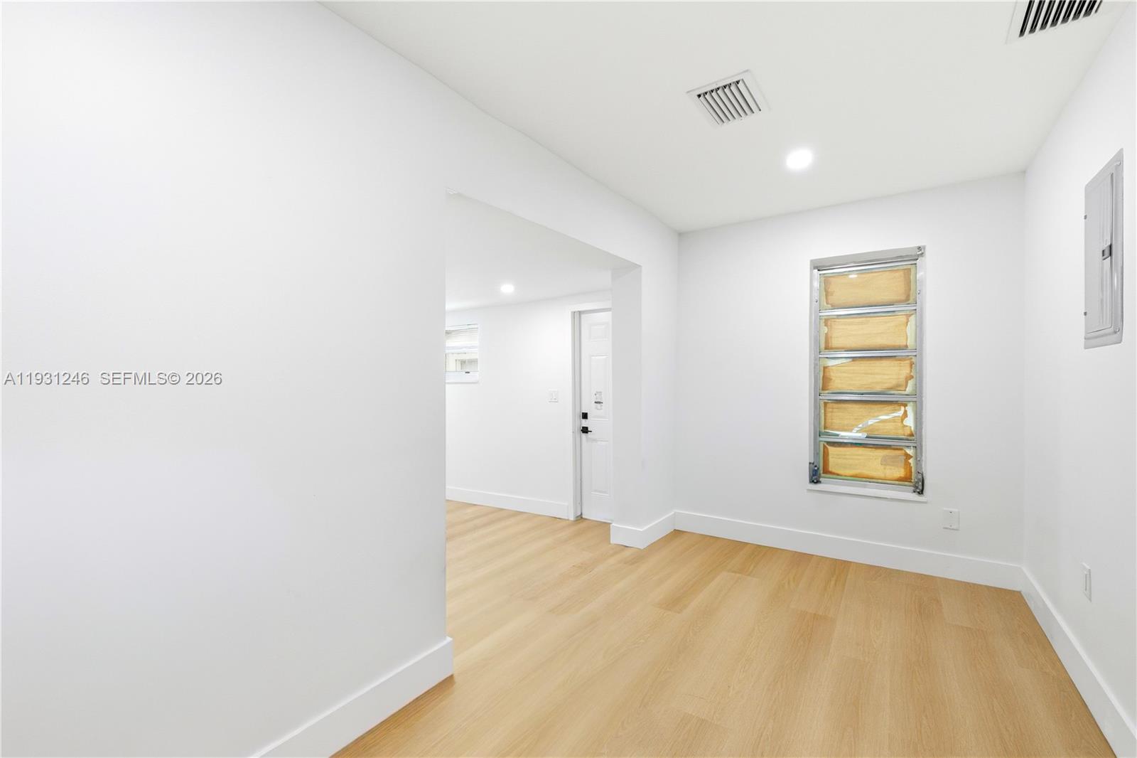 WASHINGTON PARK HALLANDAL - Residential Income