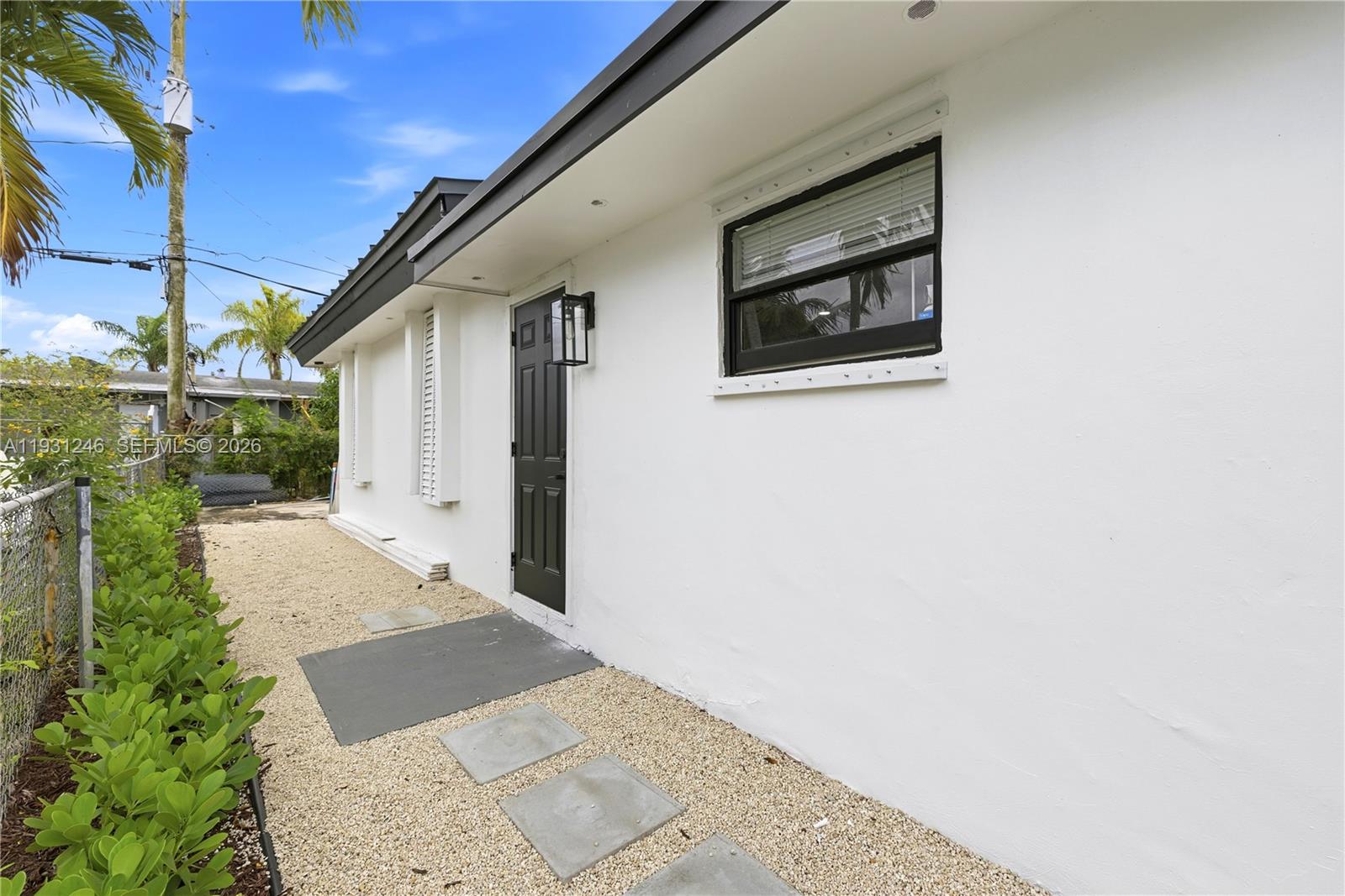 WASHINGTON PARK HALLANDAL - Residential Income