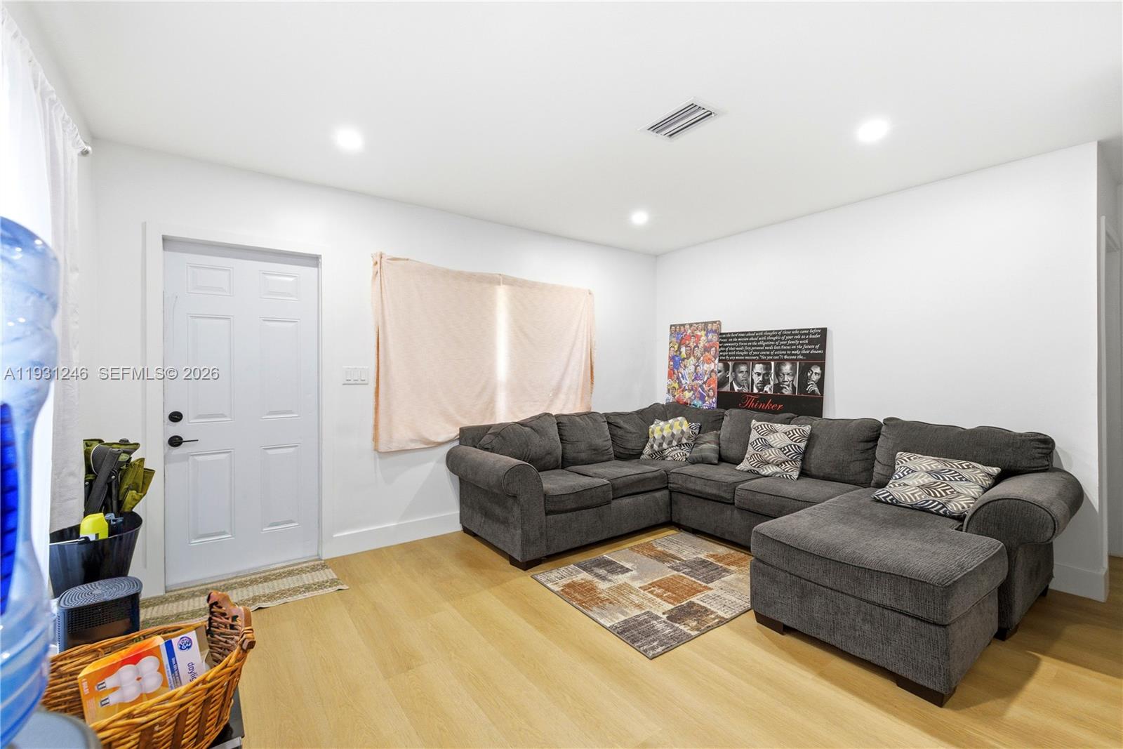 WASHINGTON PARK HALLANDAL - Residential Income