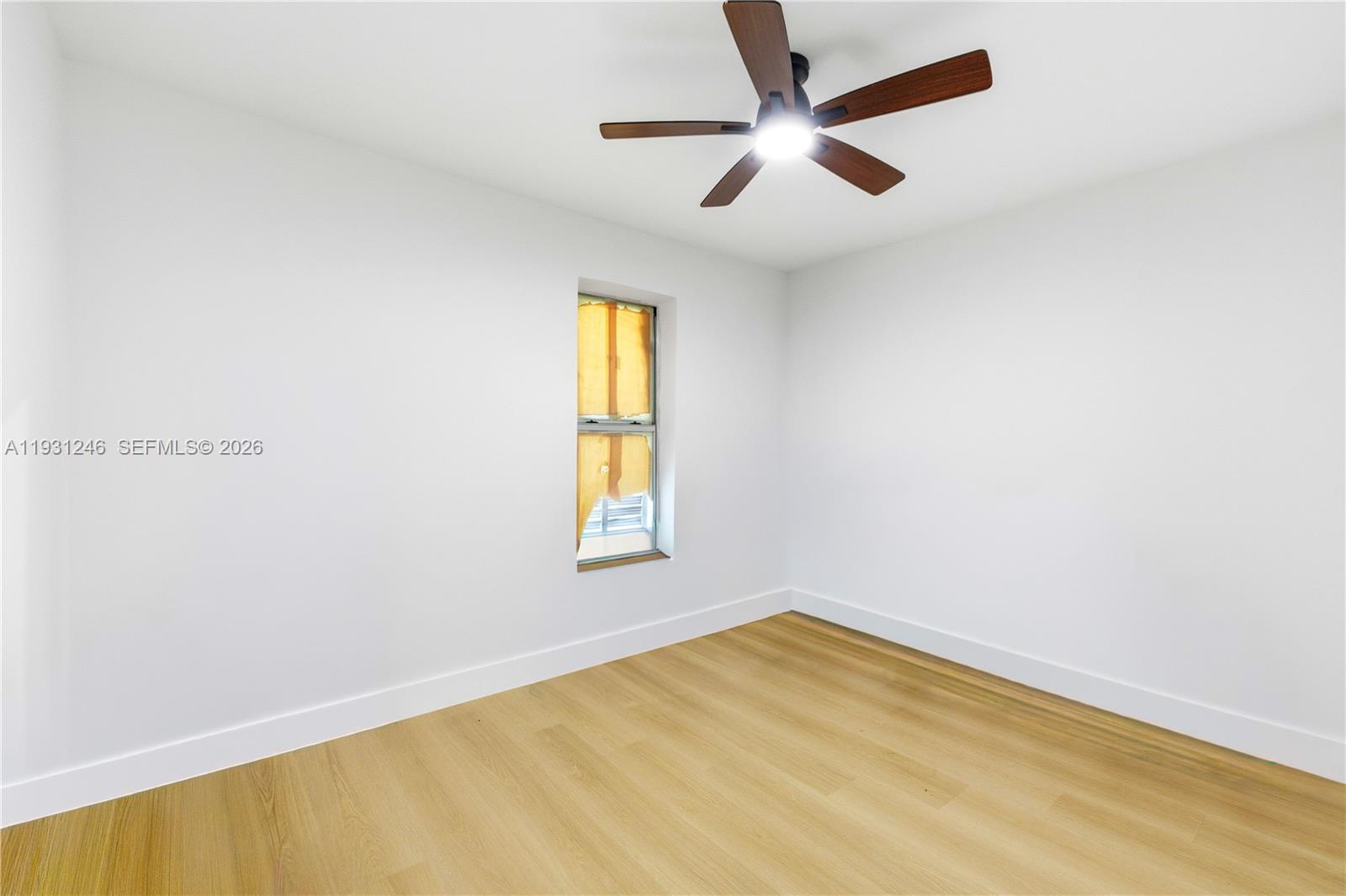 WASHINGTON PARK HALLANDAL - Residential Income