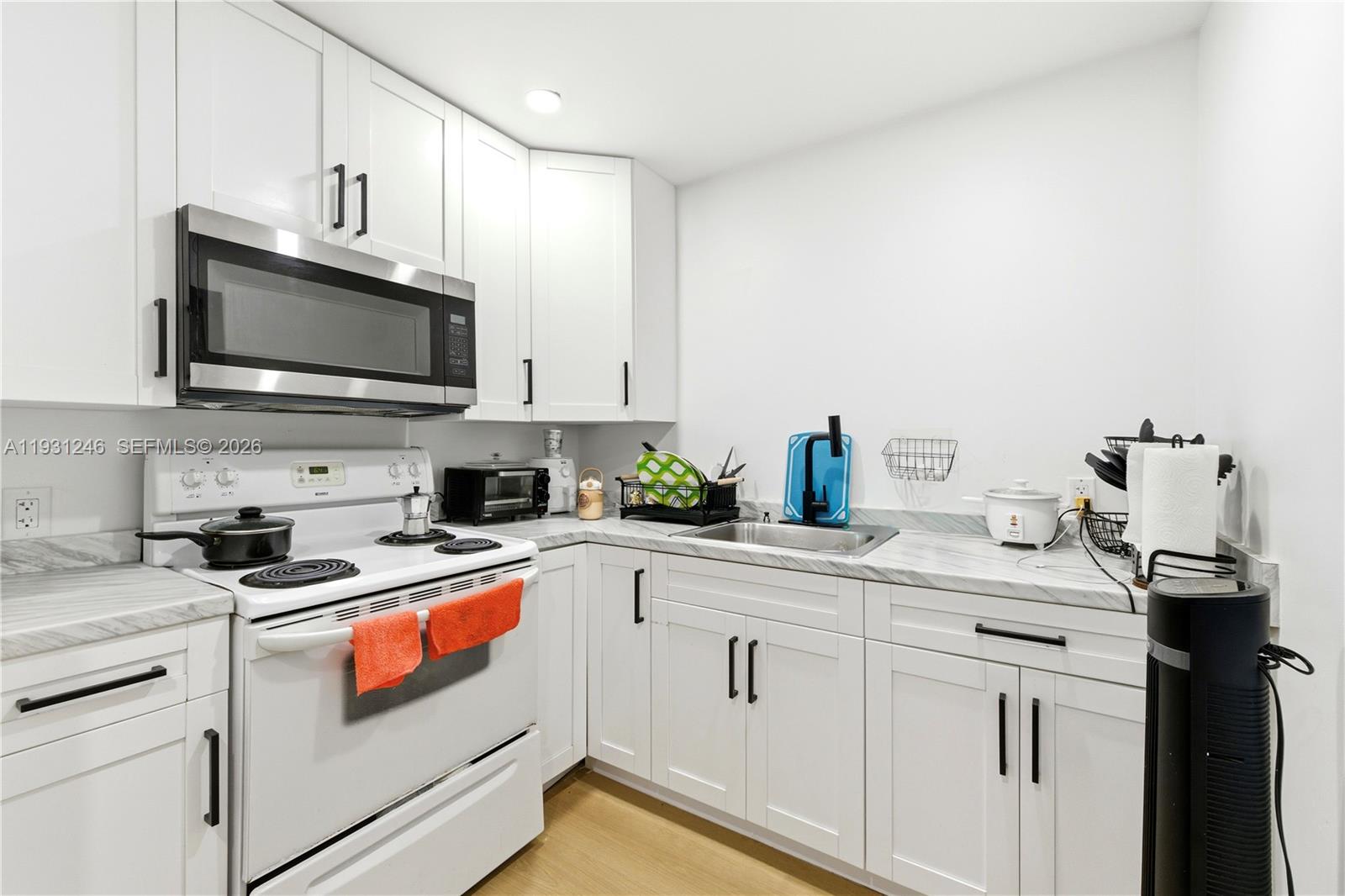 WASHINGTON PARK HALLANDAL - Residential Income