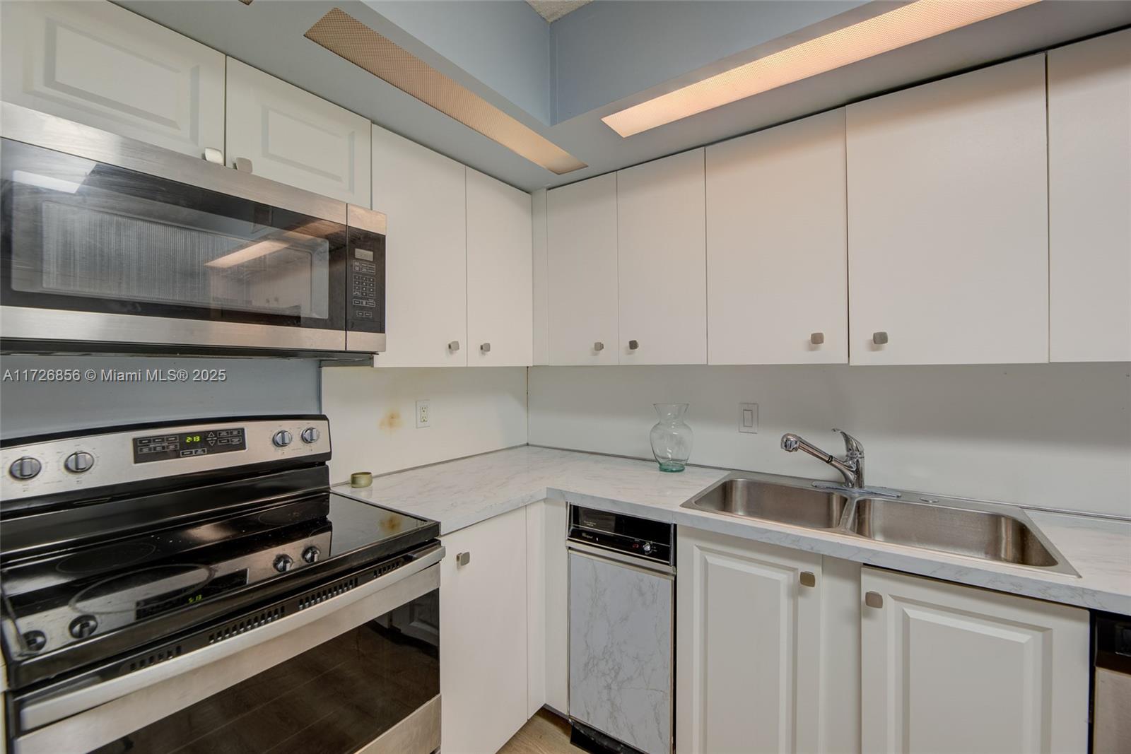 GRANDVIEW AT EMERALD HILLS - Residential