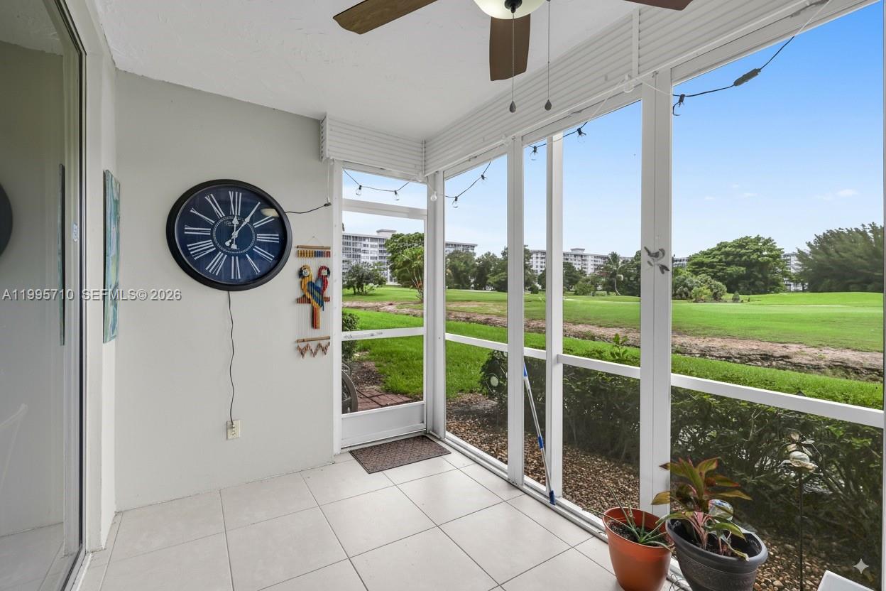 NO 5 PALM-AIRE COUNTRY CL - Residential