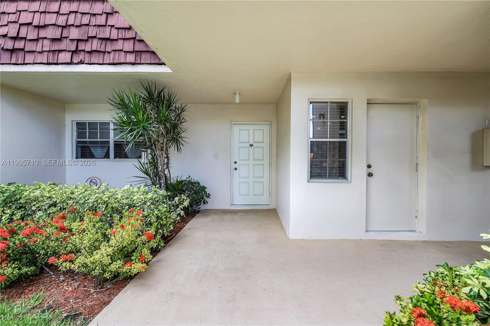 NO 5 PALM-AIRE COUNTRY CL - Residential