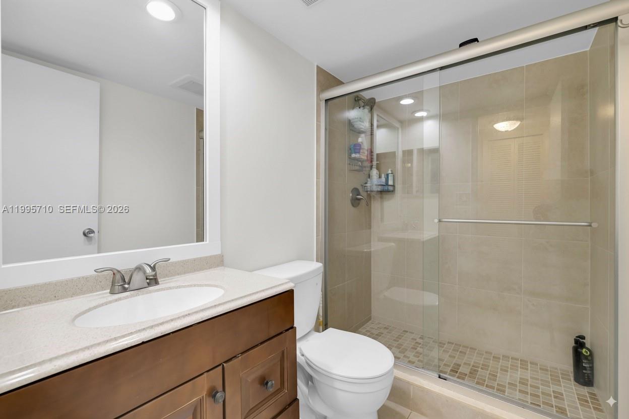 NO 5 PALM-AIRE COUNTRY CL - Residential