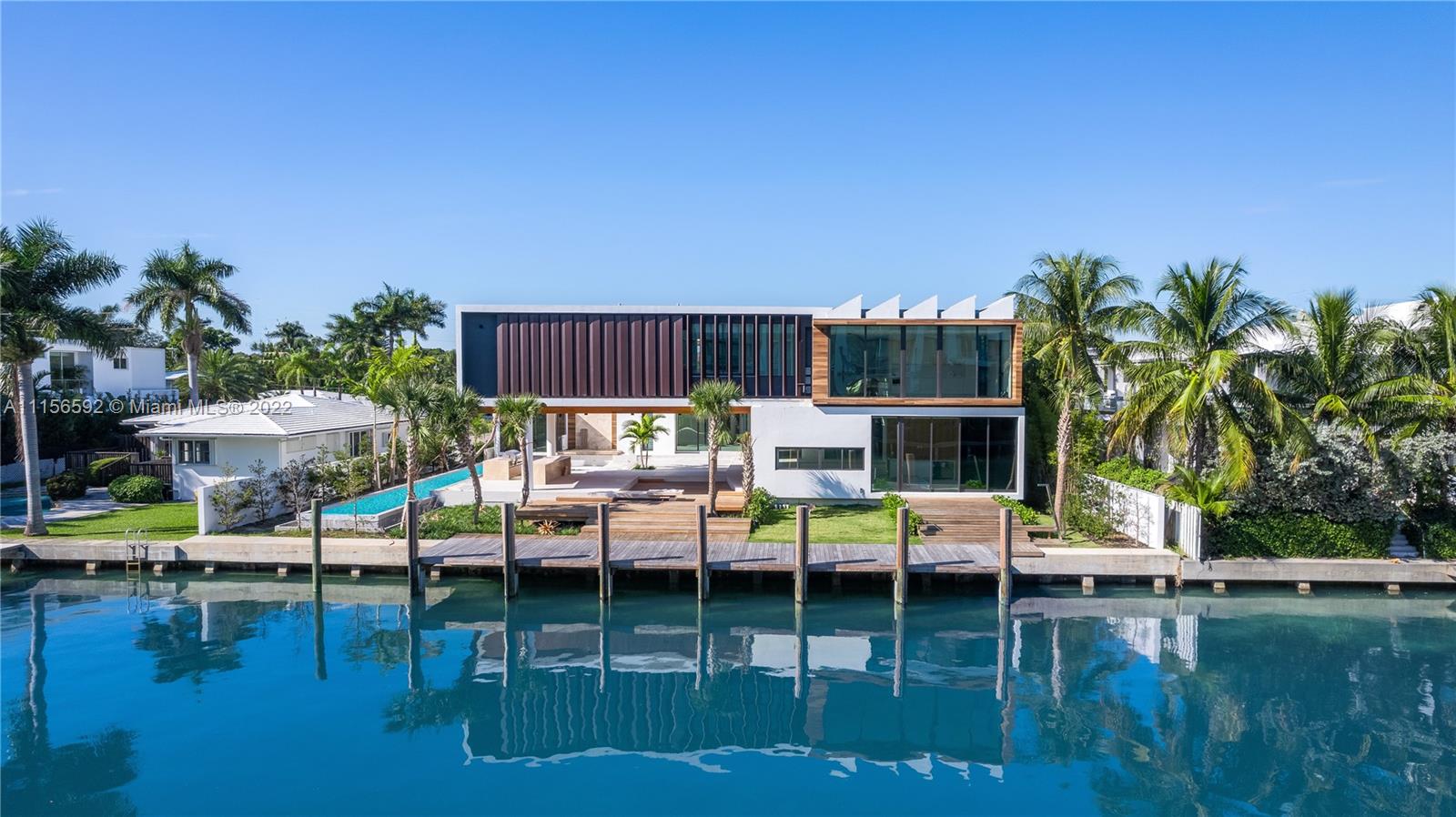 BAY HARBOR ISLAND - Residential